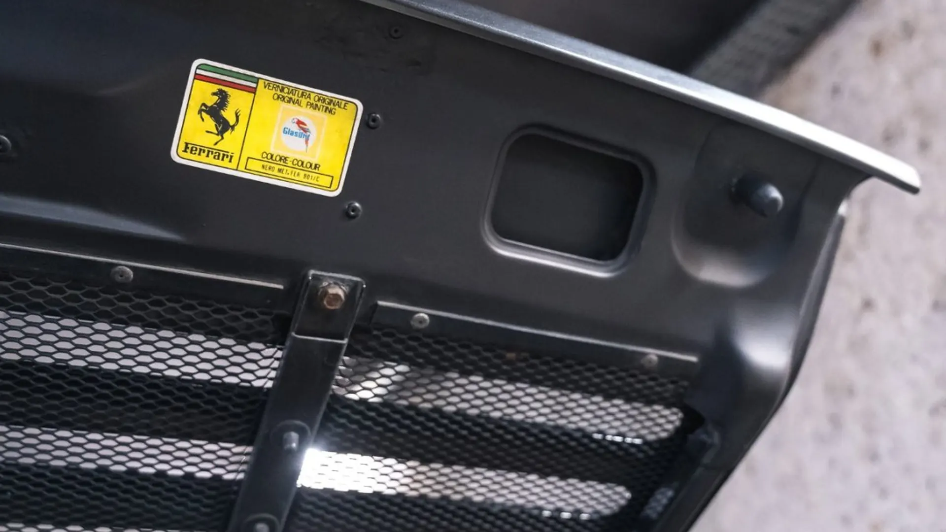 Ferrari F355 — photo 29