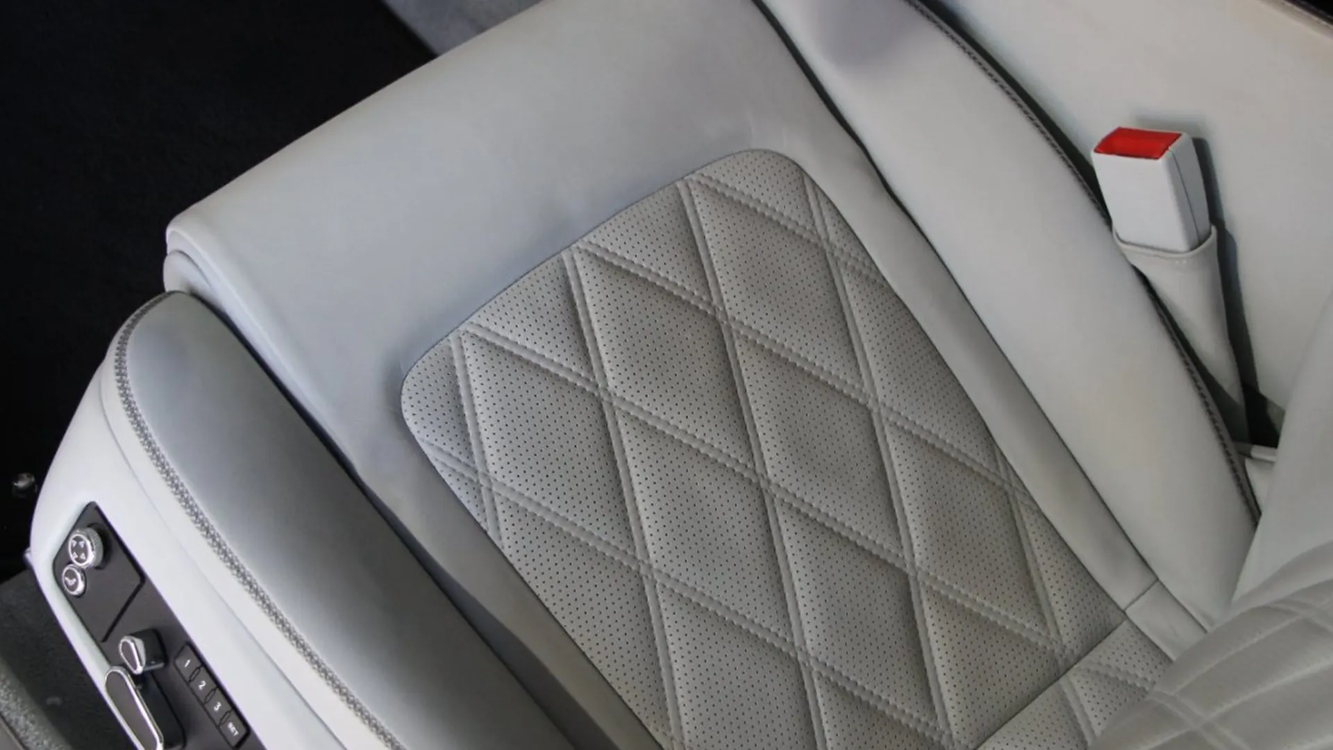 Bentley Continental — photo 15