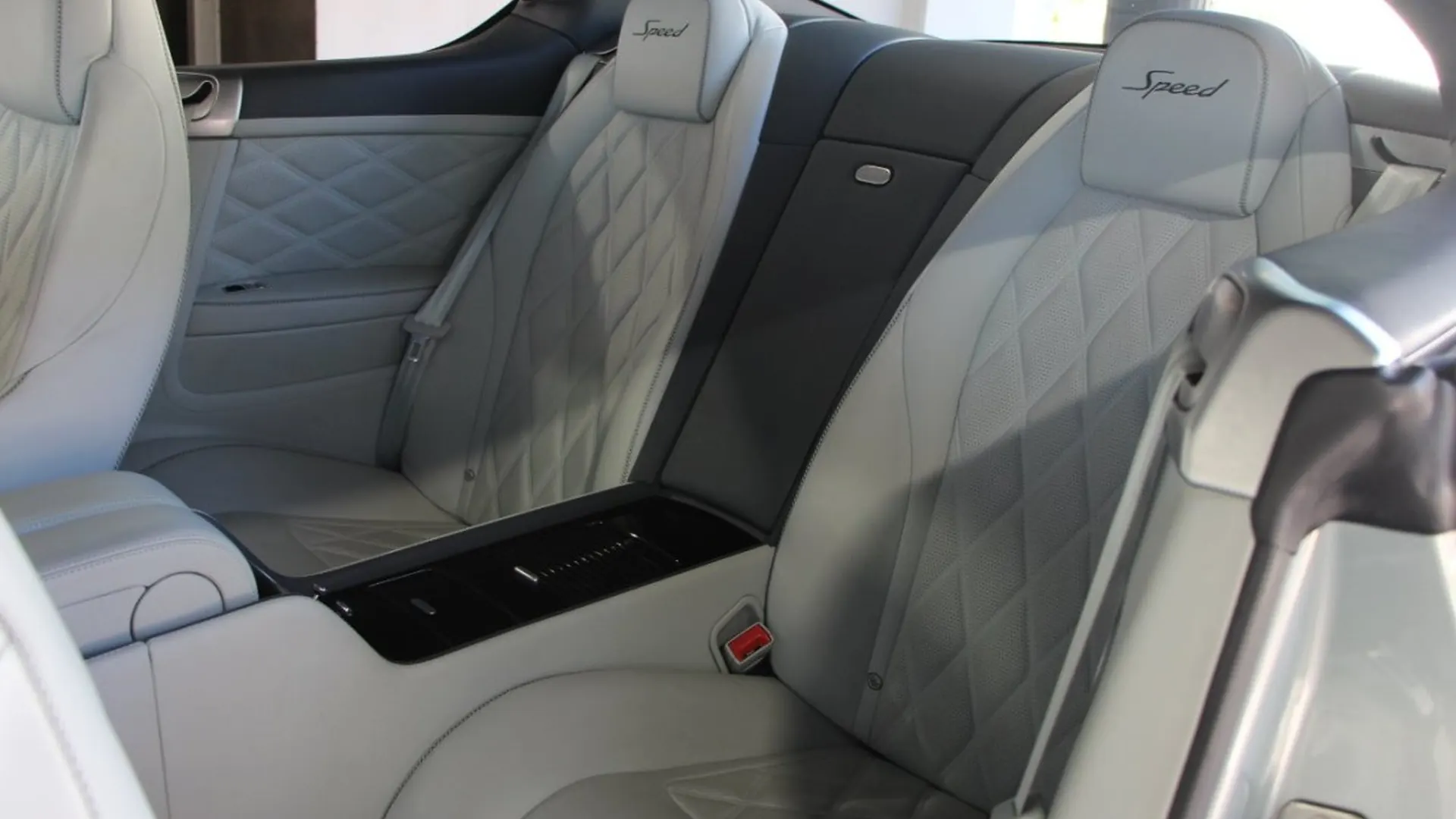 Bentley Continental — photo 17