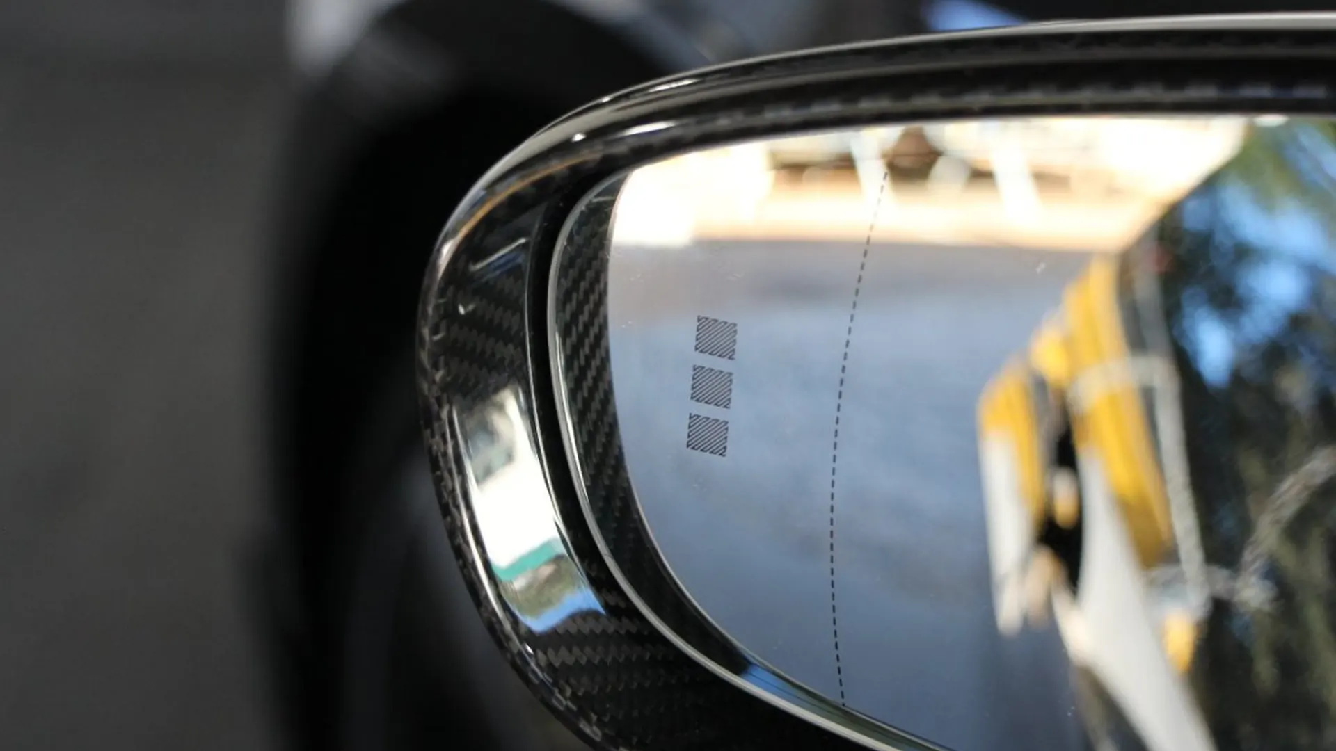Porsche Taycan — photo 36