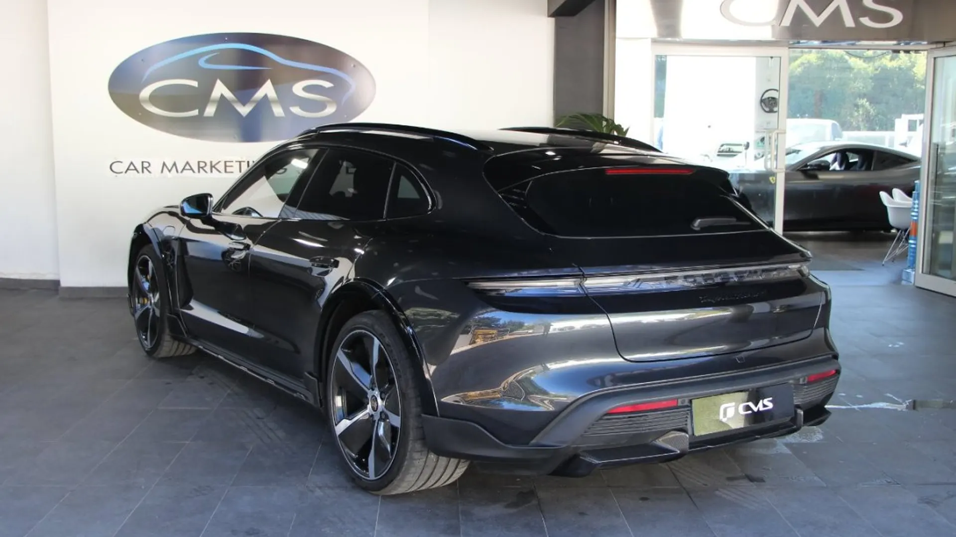 Porsche Taycan — photo 4