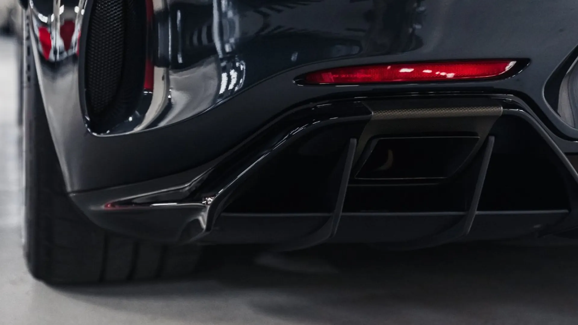 Mercedes AMG — photo 21