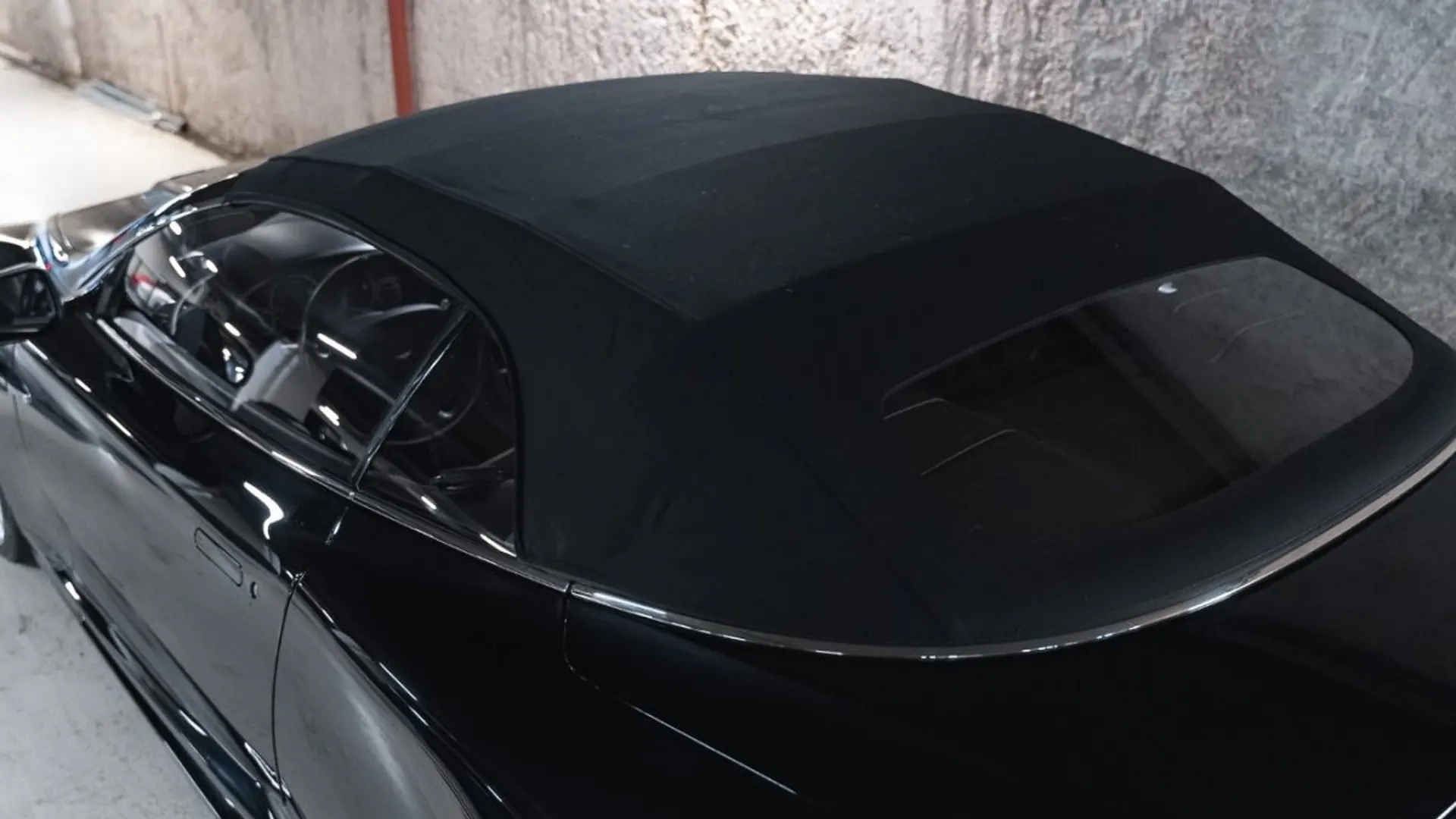 Aston Martin DBS — photo 17