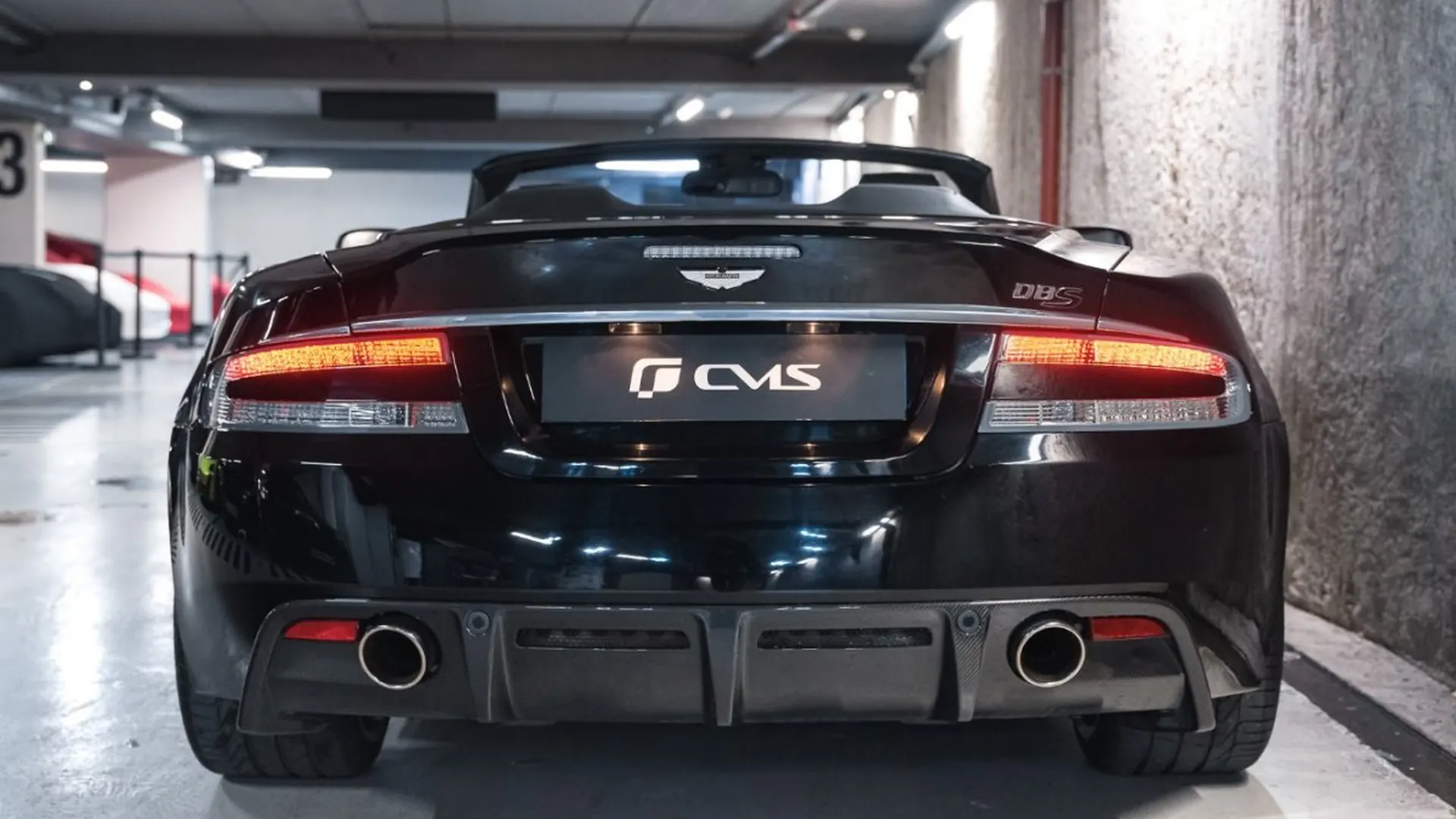 Aston Martin DBS — photo 23