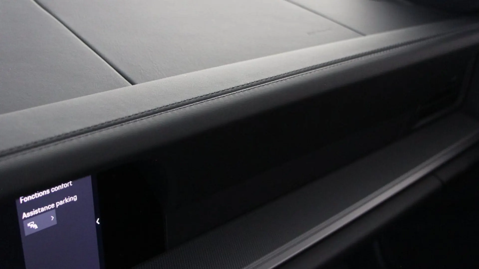 Porsche 911 — photo 18