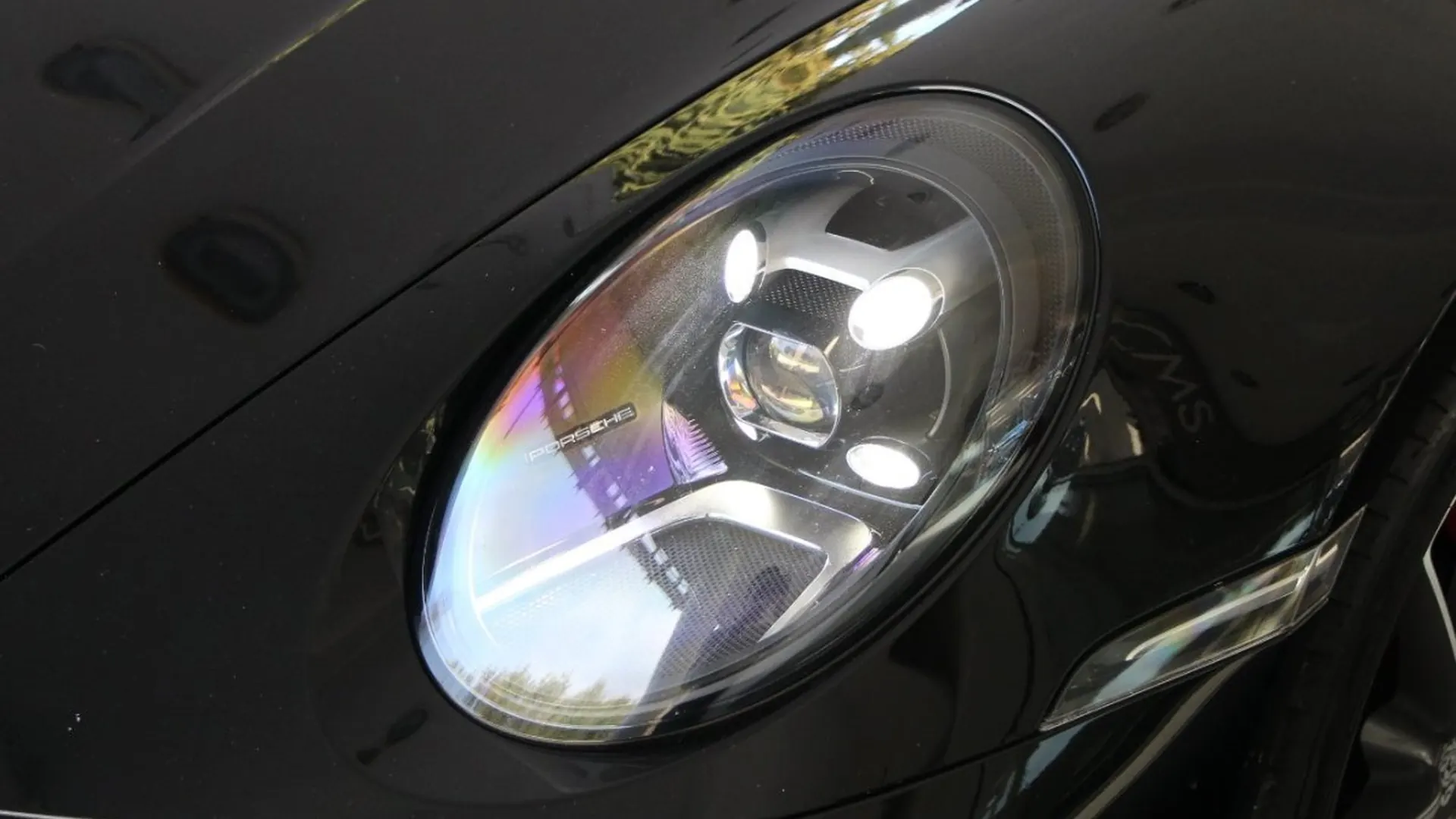 Porsche 911 — photo 19