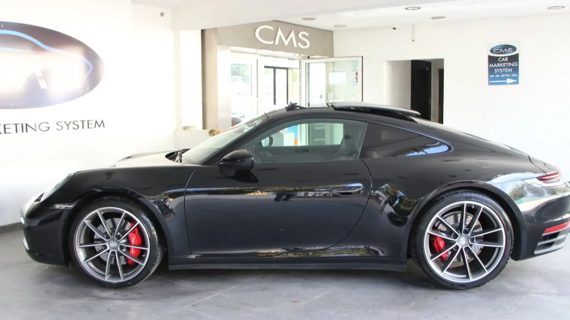Porsche 911 — photo 6