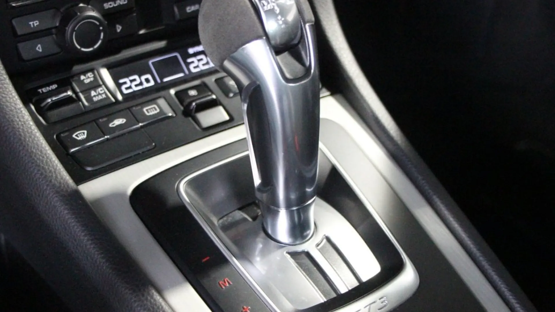 Porsche 911 — photo 16