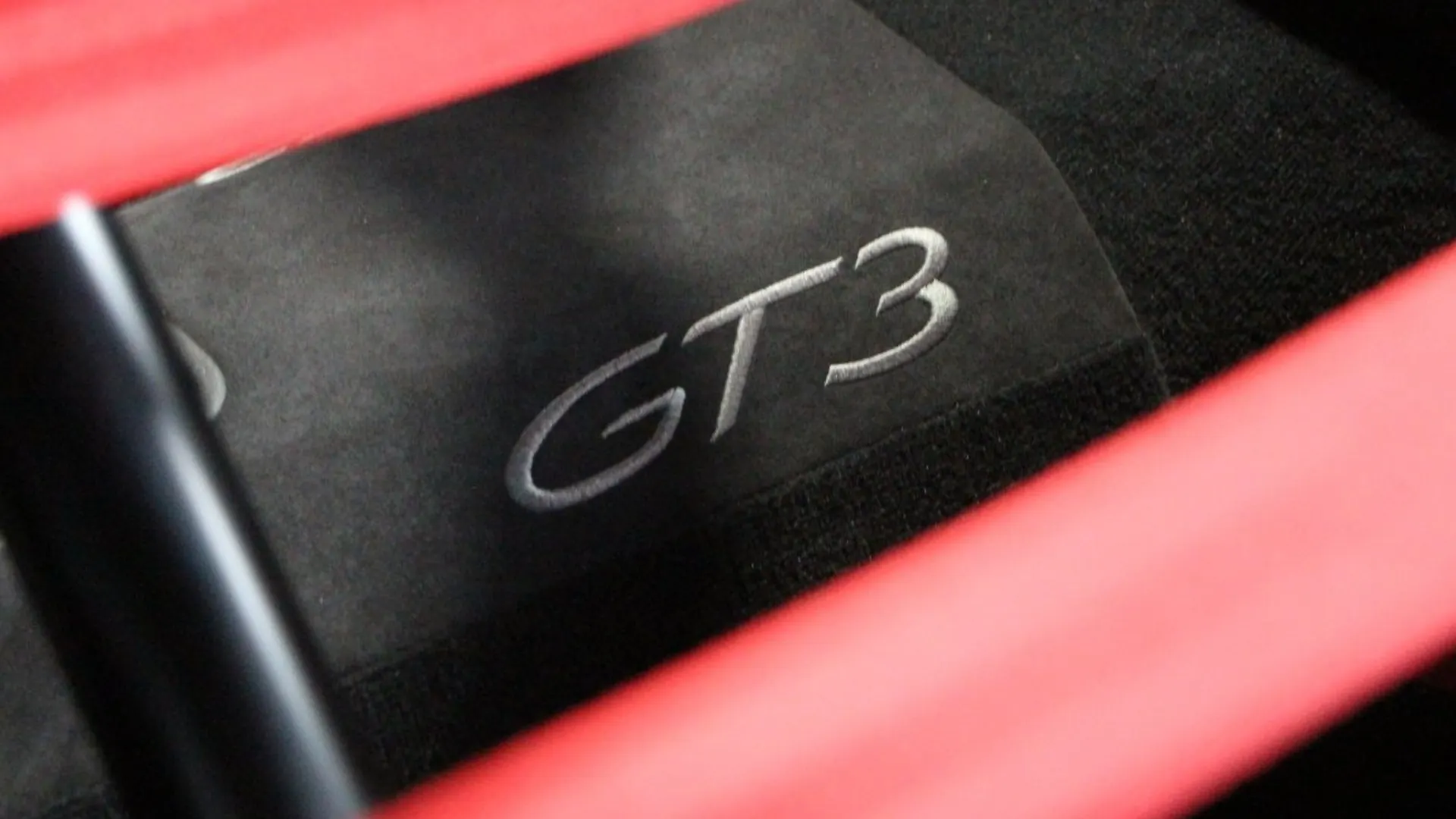 Porsche 911 — photo 22