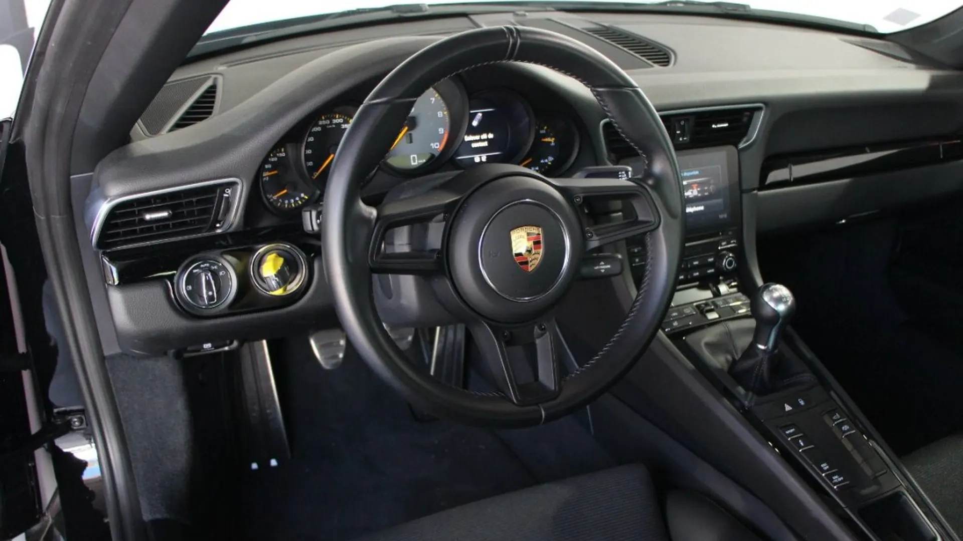 Porsche 911 — photo 10
