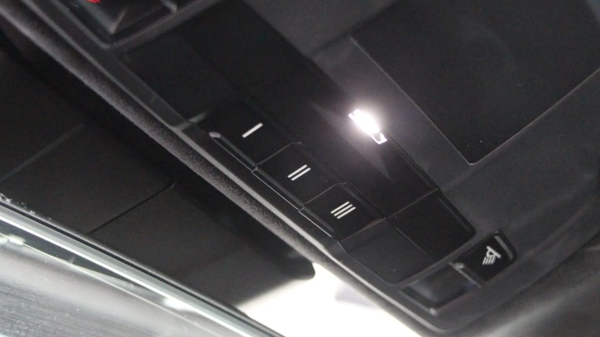 Porsche 911 — photo 18