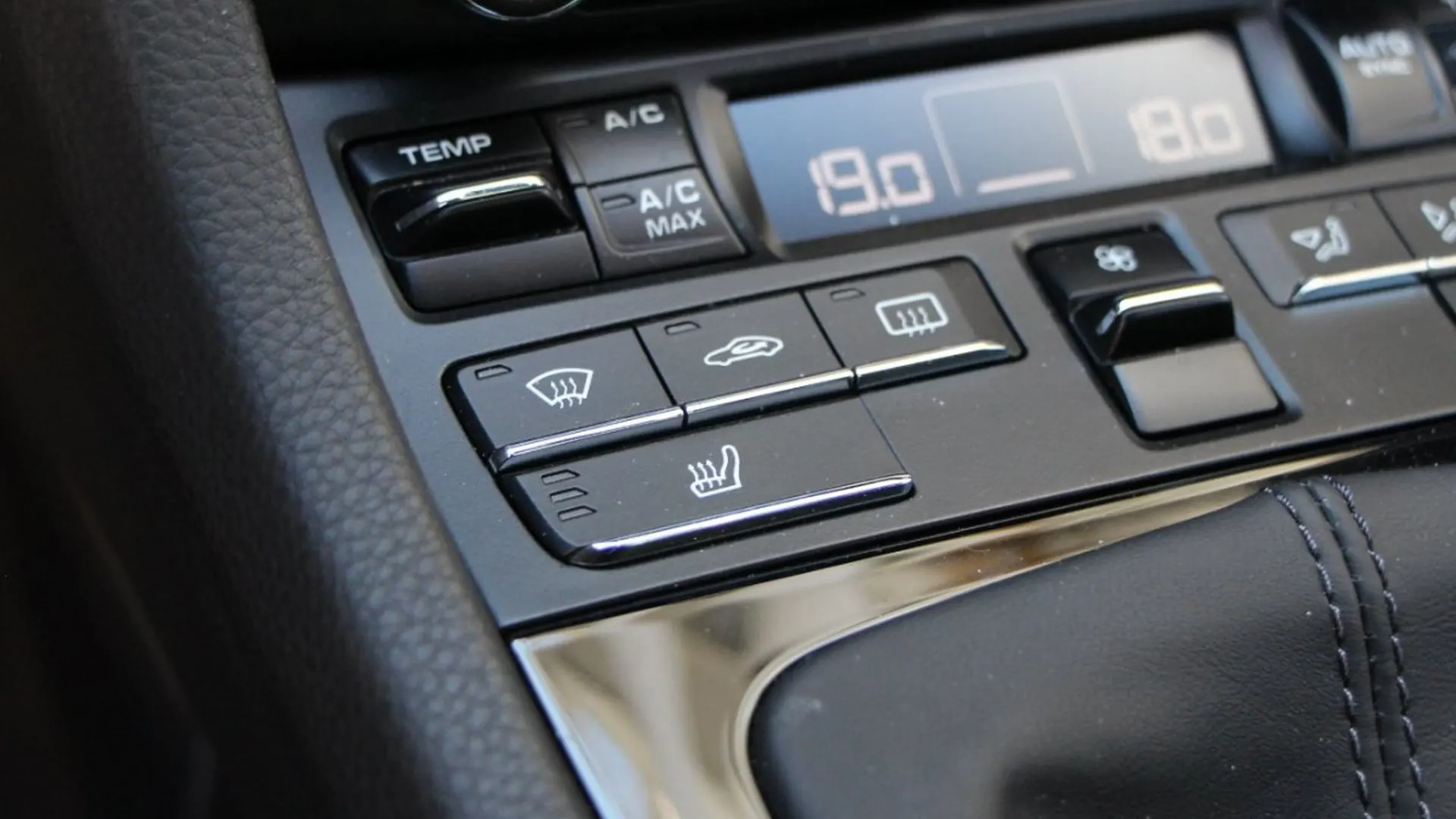 Porsche 911 — photo 22
