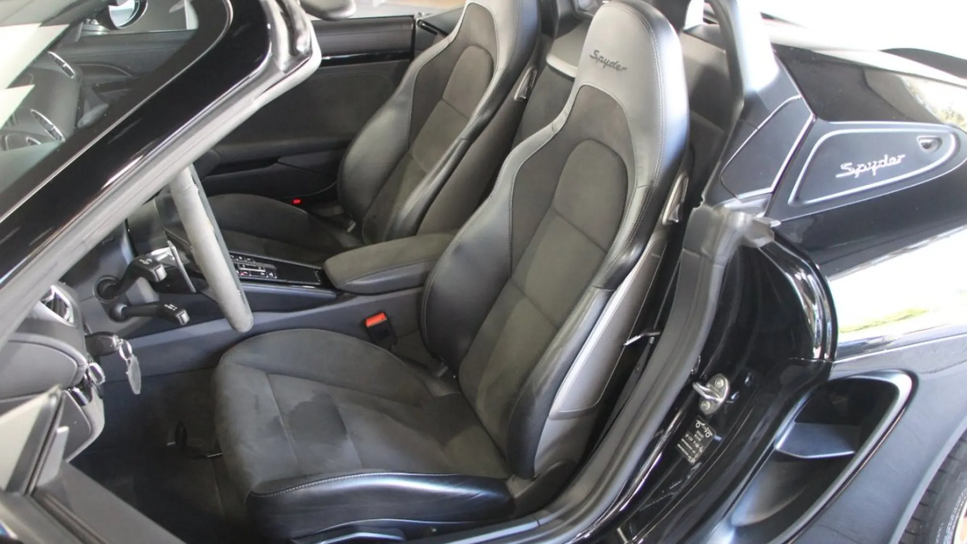 Porsche Boxster — photo 11