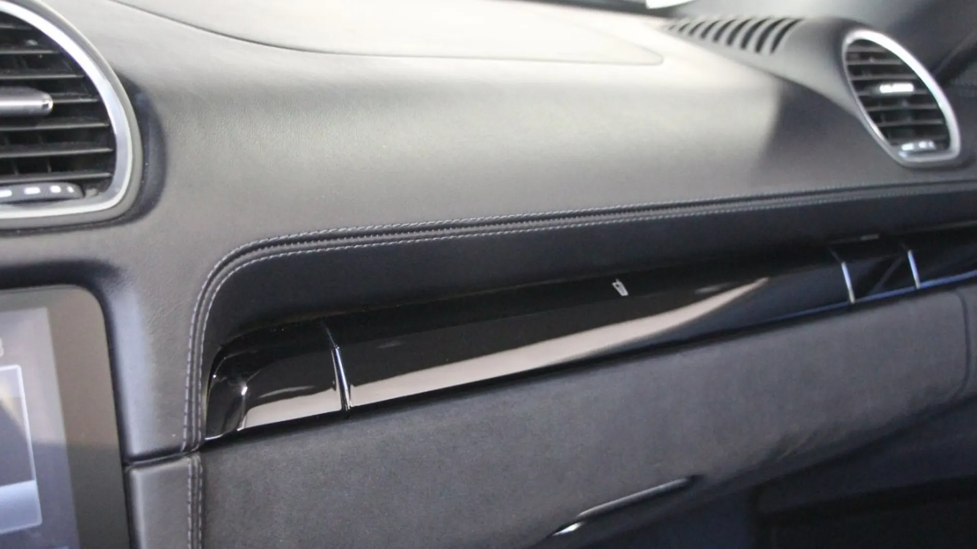 Porsche Boxster — photo 15