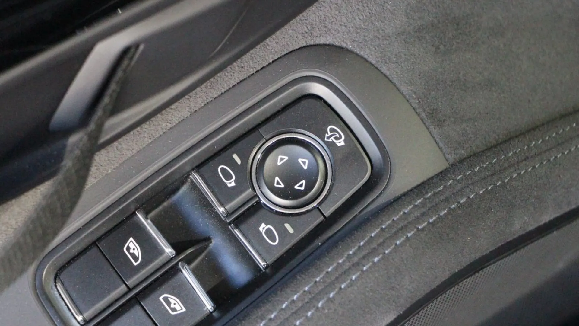 Porsche Boxster — photo 25