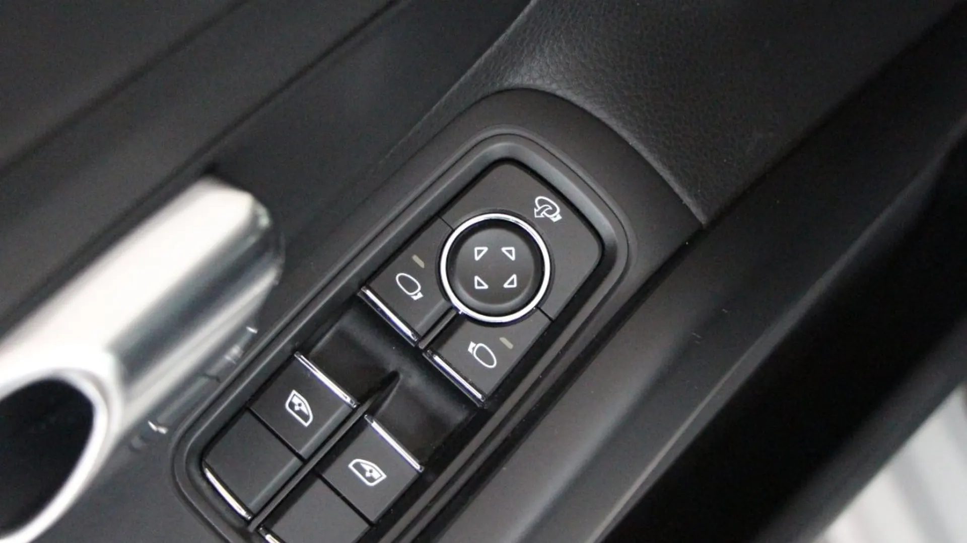 Porsche Cayman — photo 11