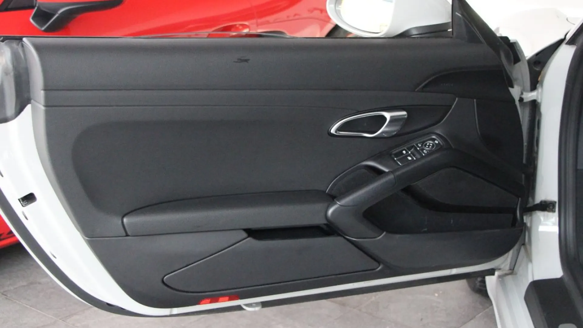 Porsche Cayman — photo 17