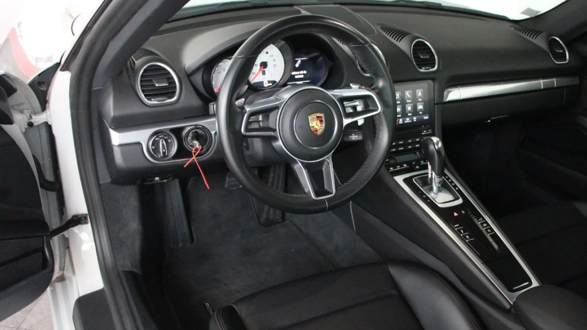 Porsche Cayman — photo 8