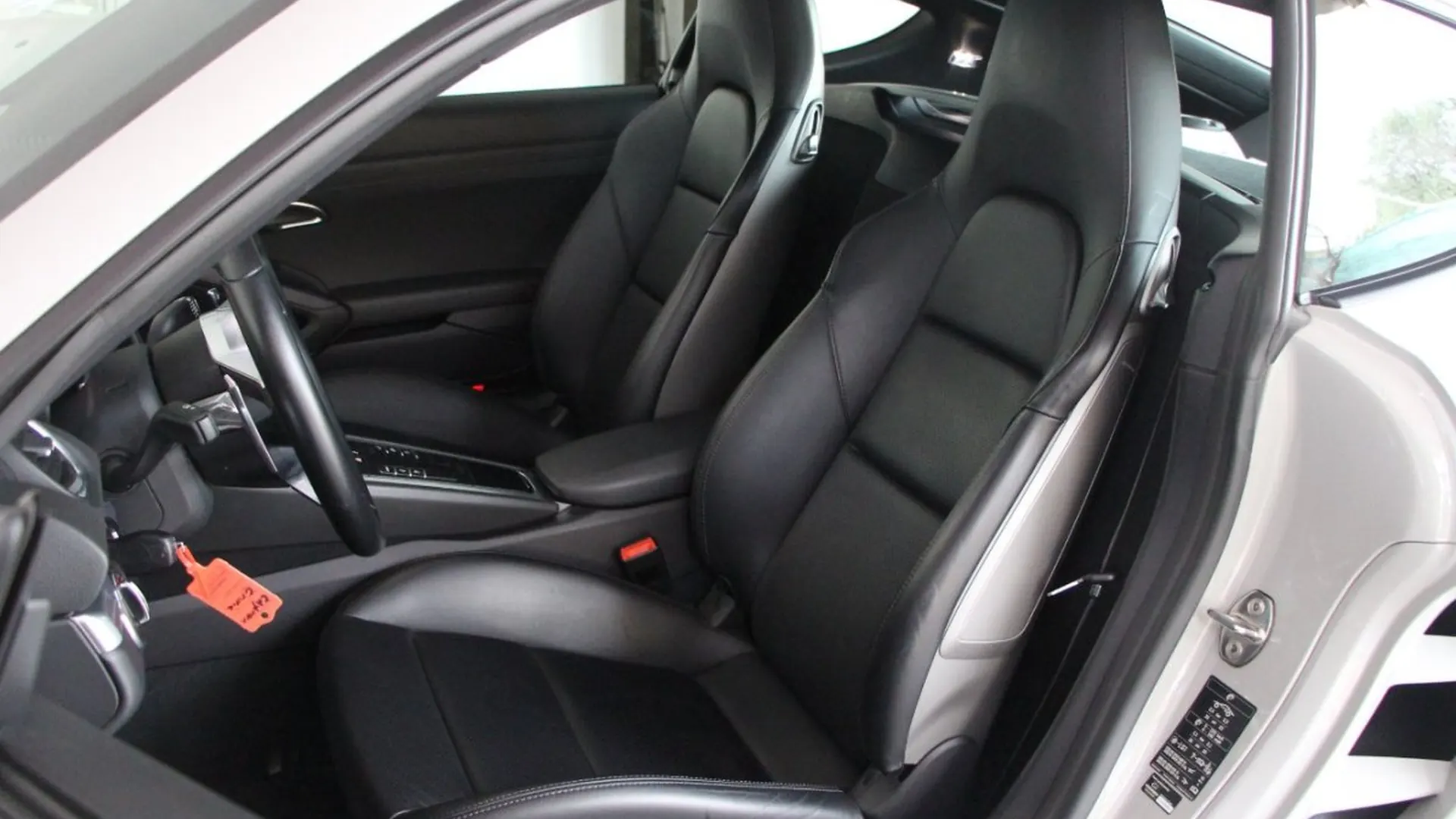 Porsche Cayman — photo 10