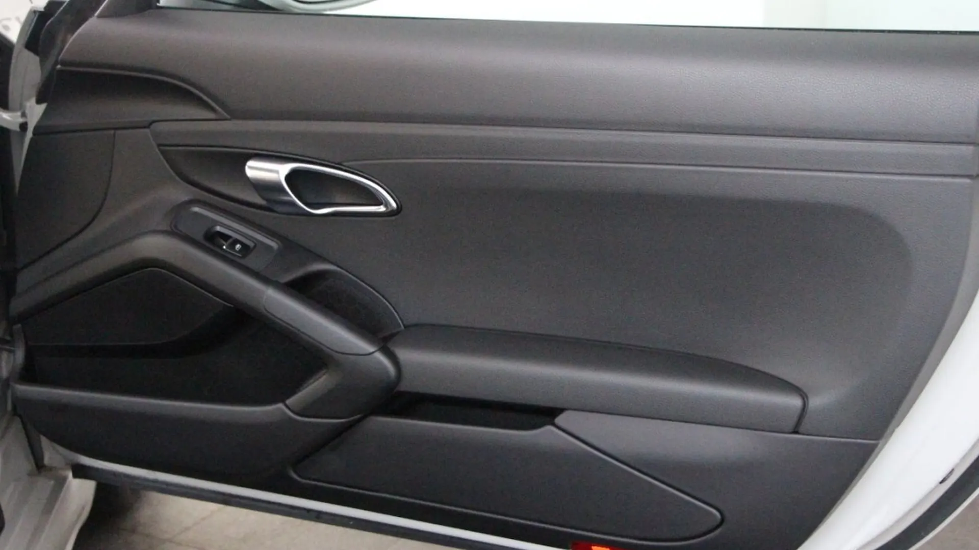 Porsche Cayman — photo 18