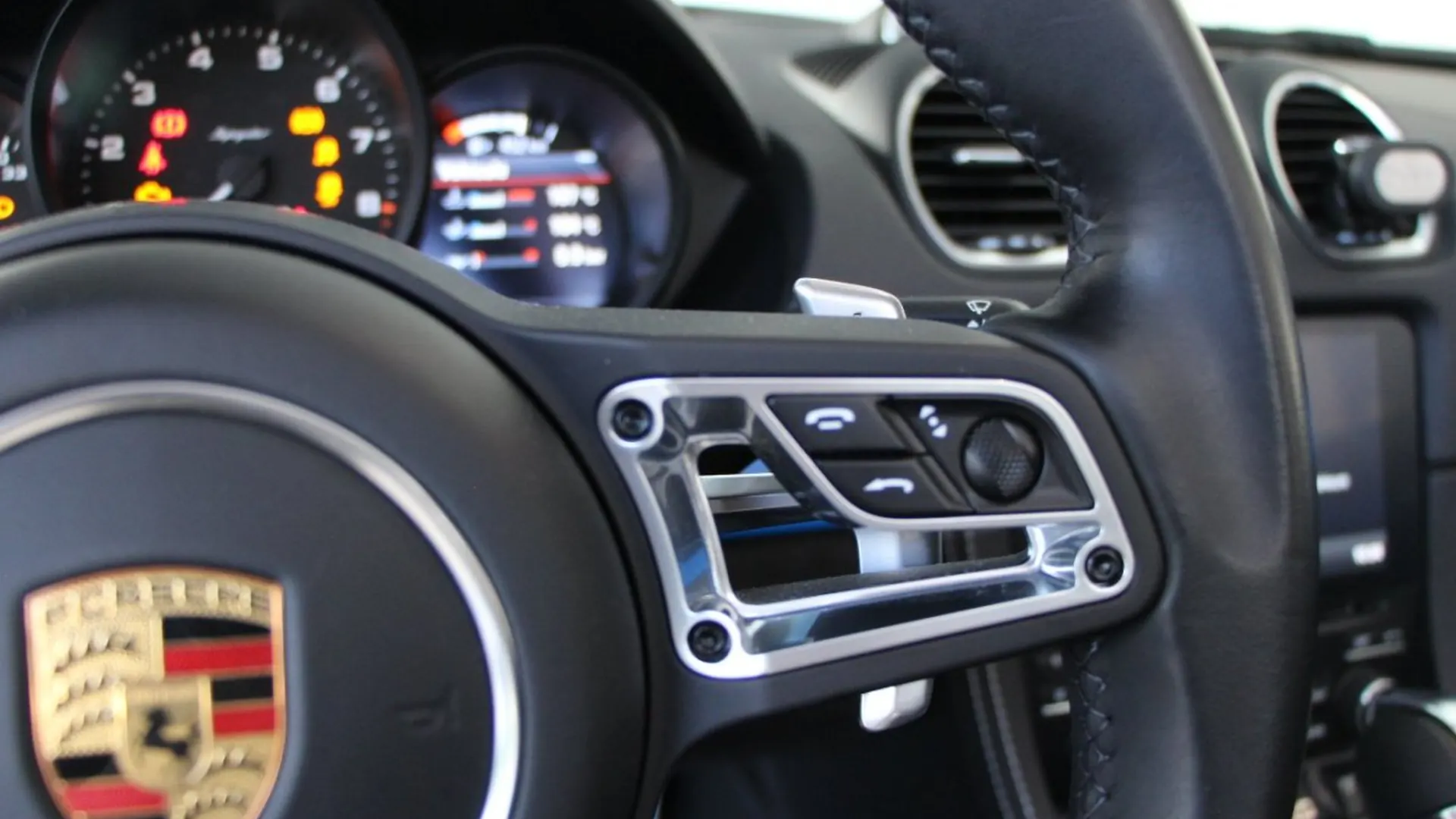 Porsche Boxster — photo 20