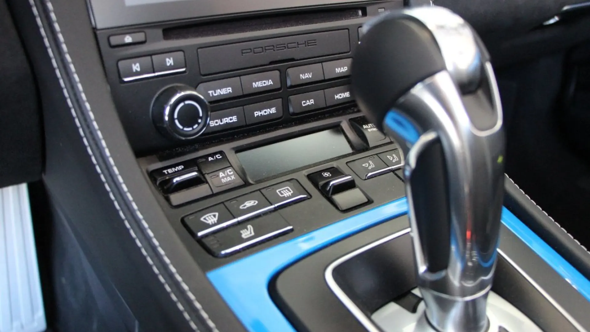 Porsche Boxster — photo 21