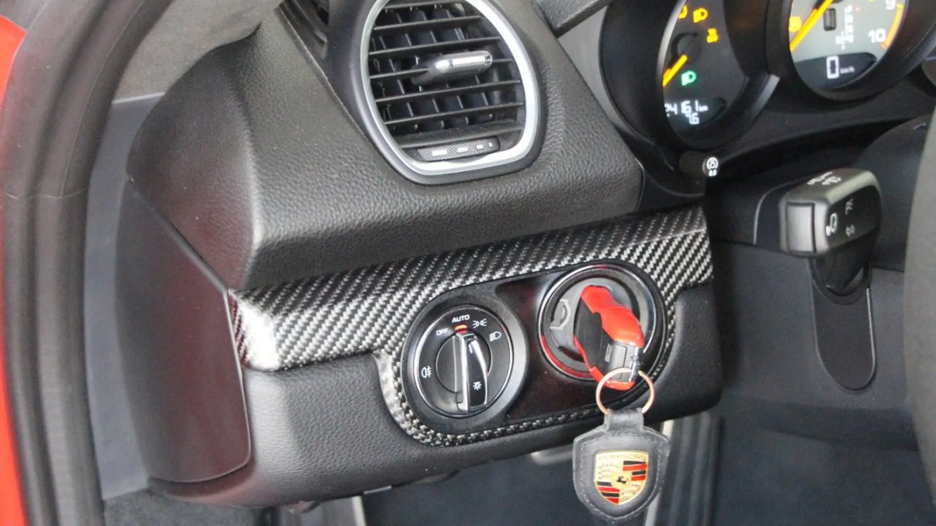 Porsche Cayman — photo 12
