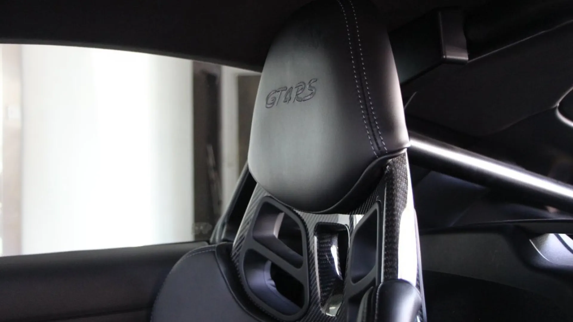 Porsche Cayman — photo 10
