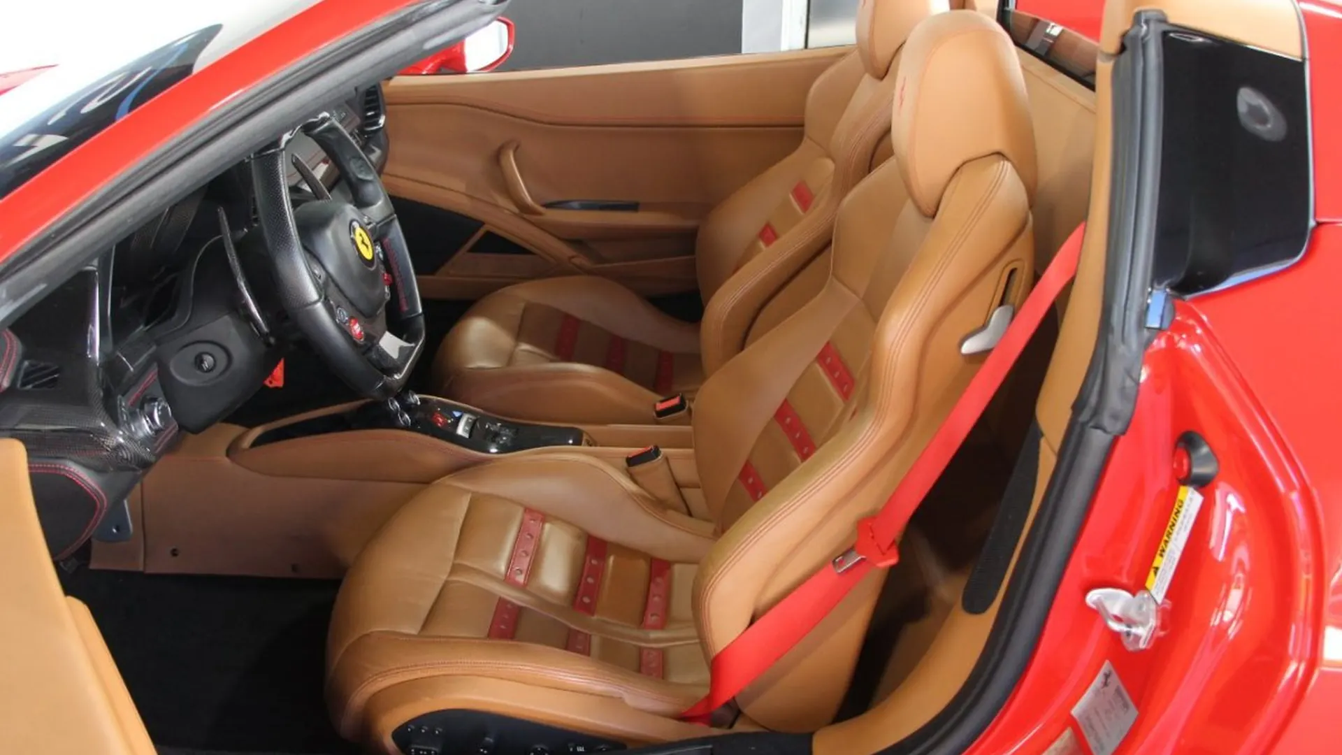 Ferrari 458 — photo 11