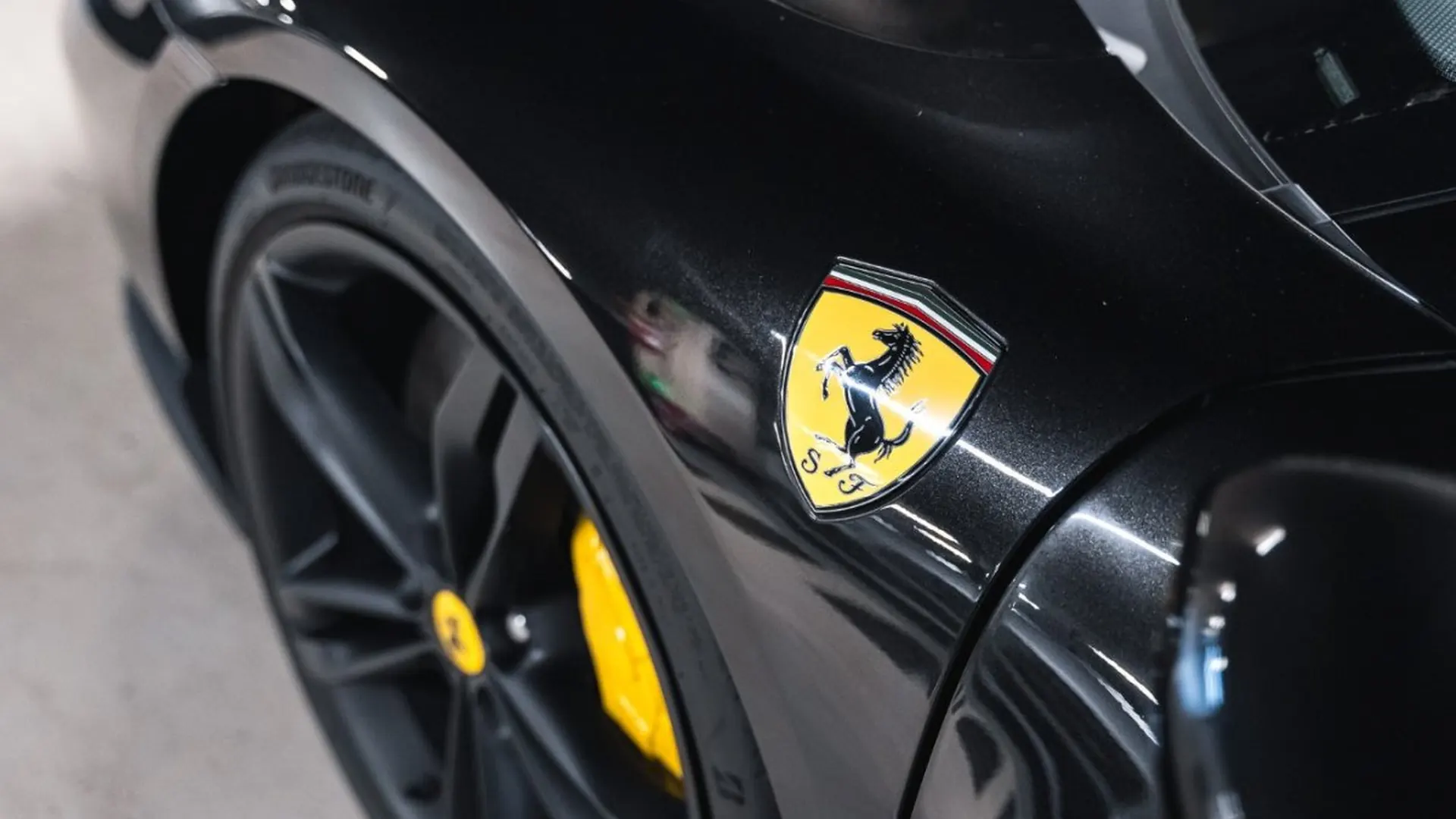 Ferrari 296 — photo 9