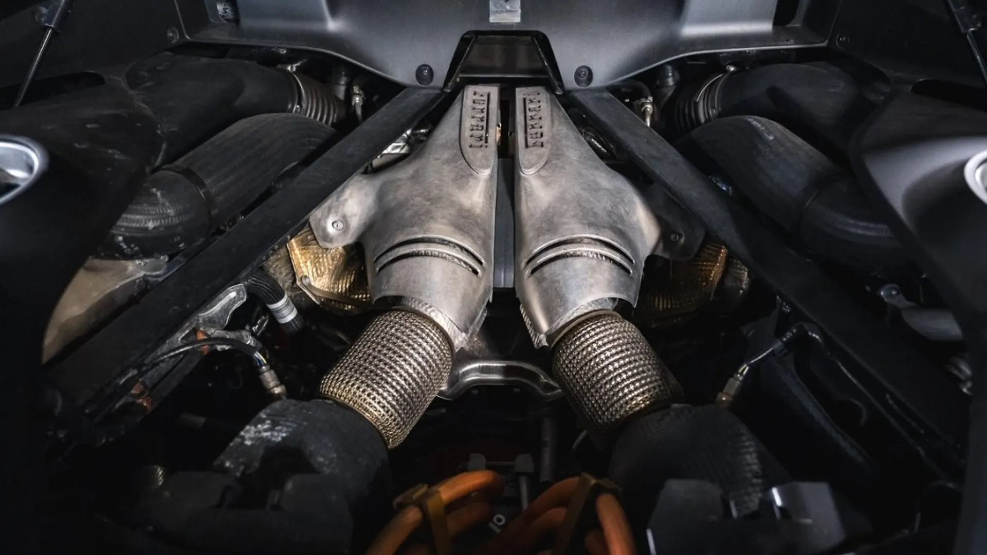 Ferrari 296 — photo 19