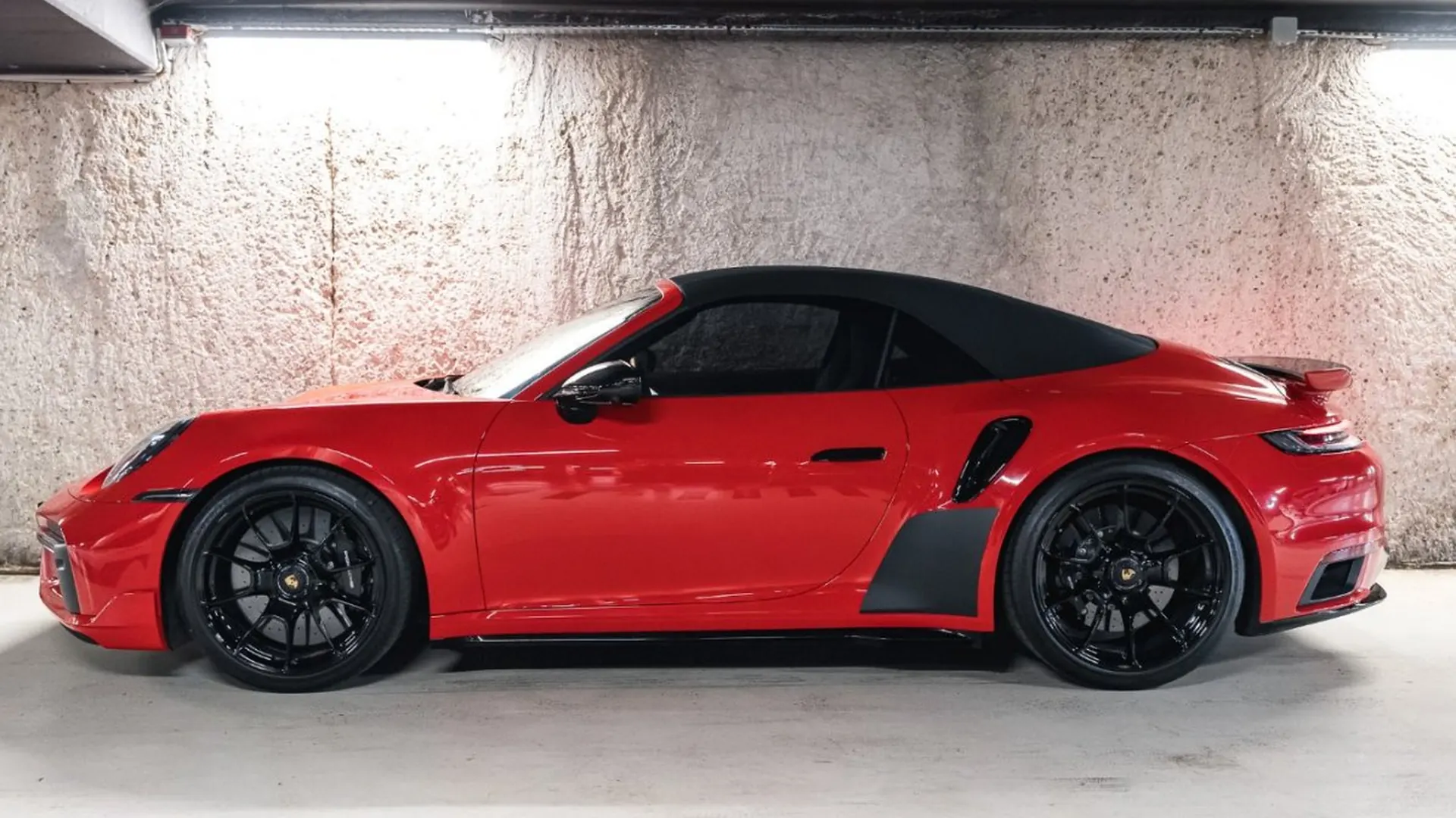 Porsche 911 — photo 9