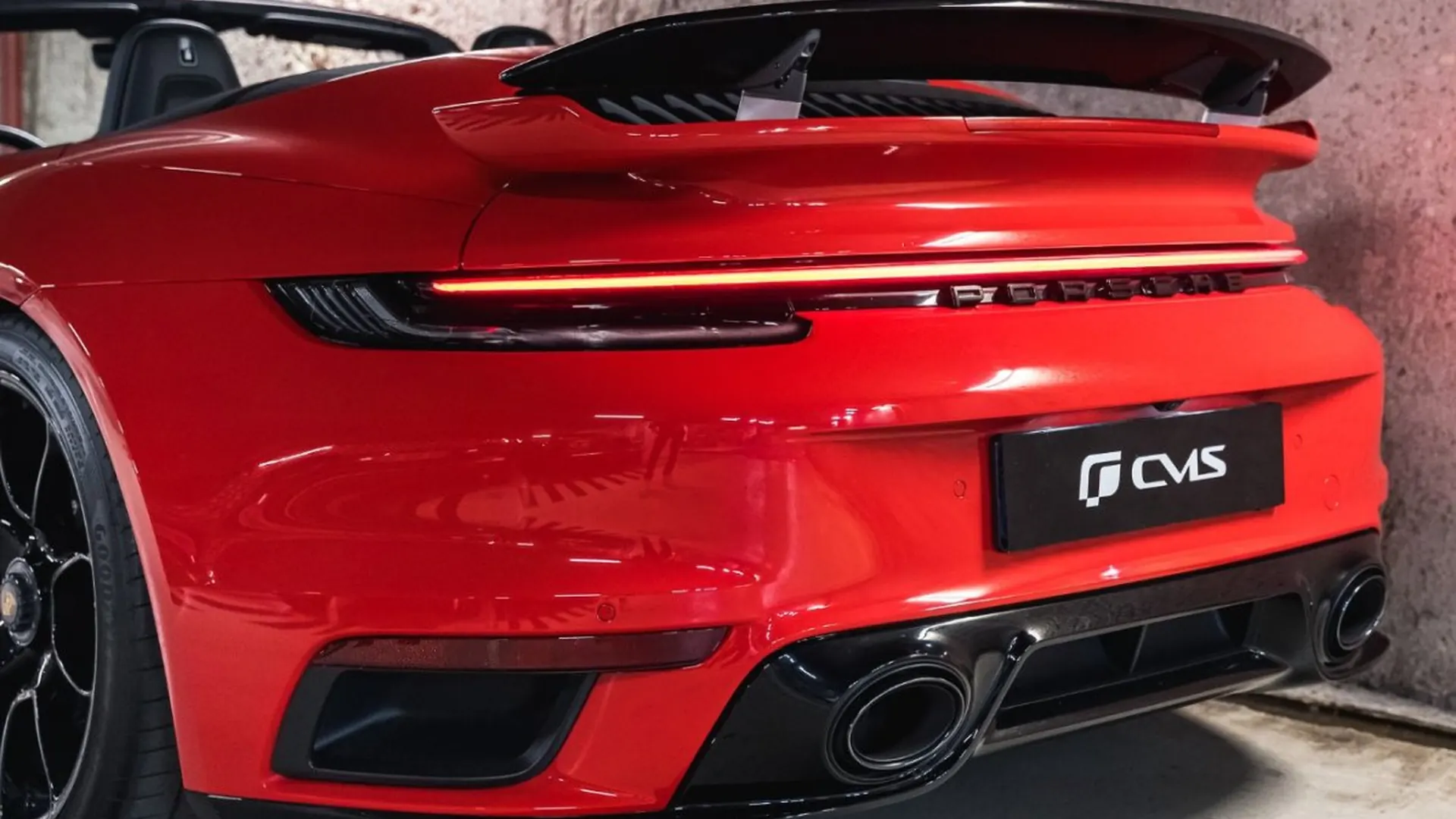 Porsche 911 — photo 22