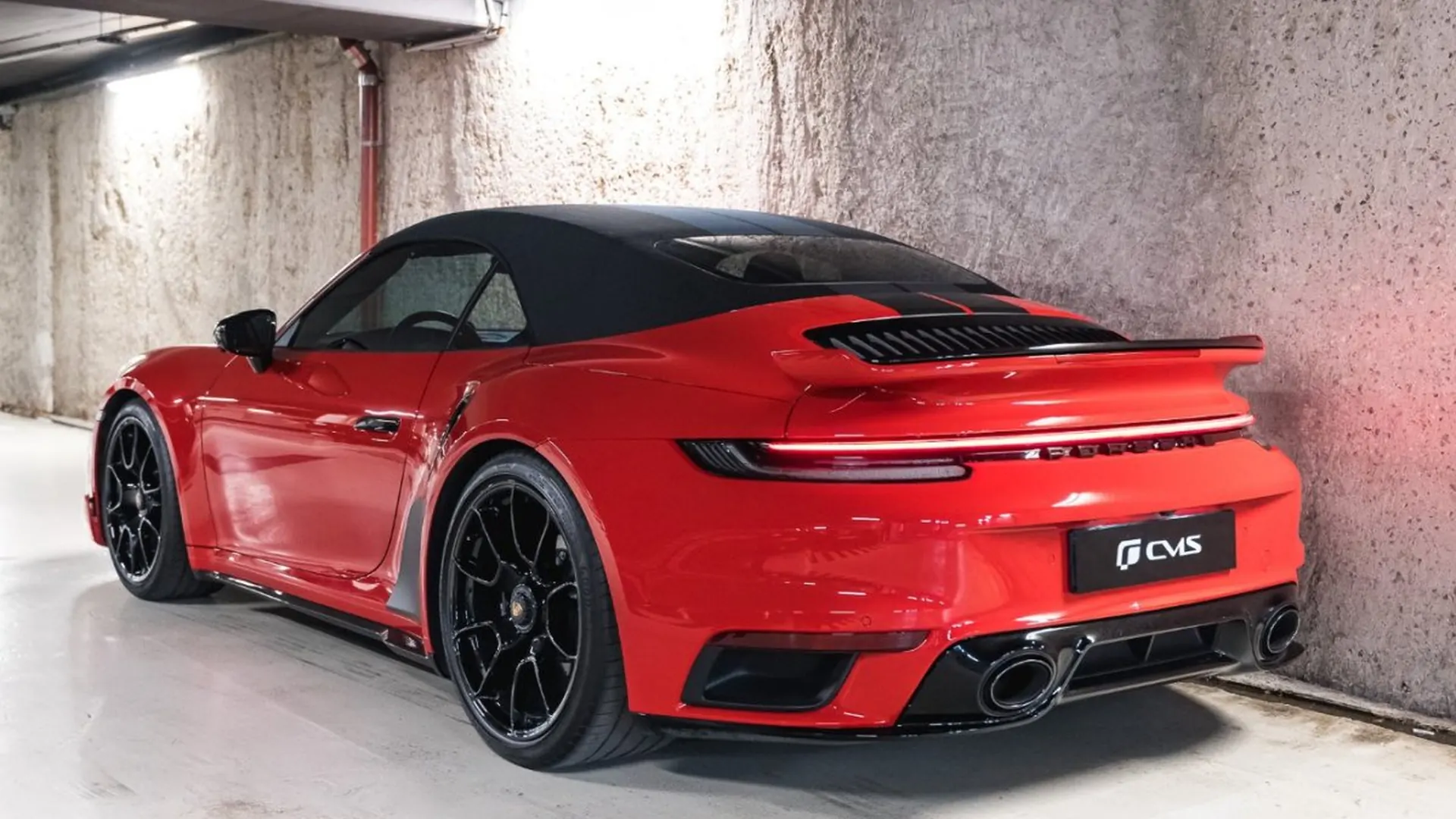 Porsche 911 — photo 16