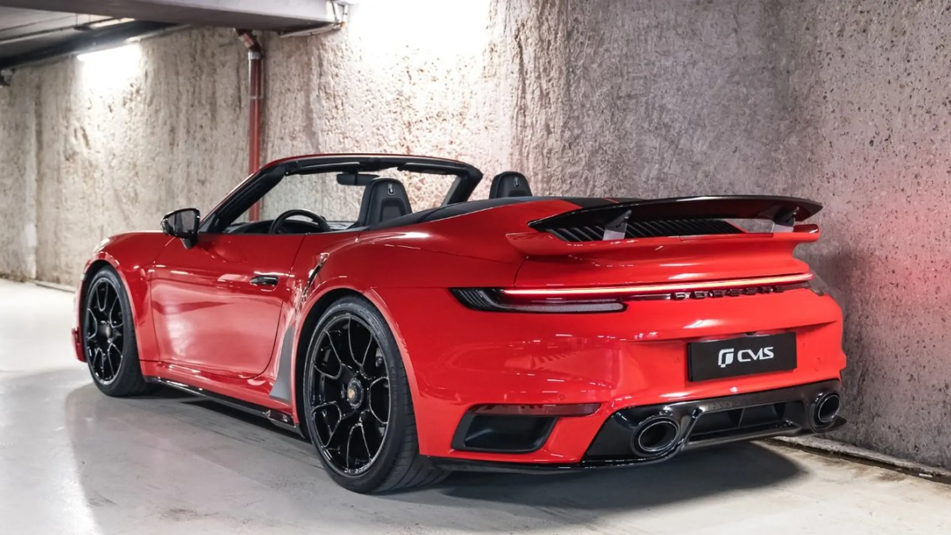 Porsche 911 — photo 21