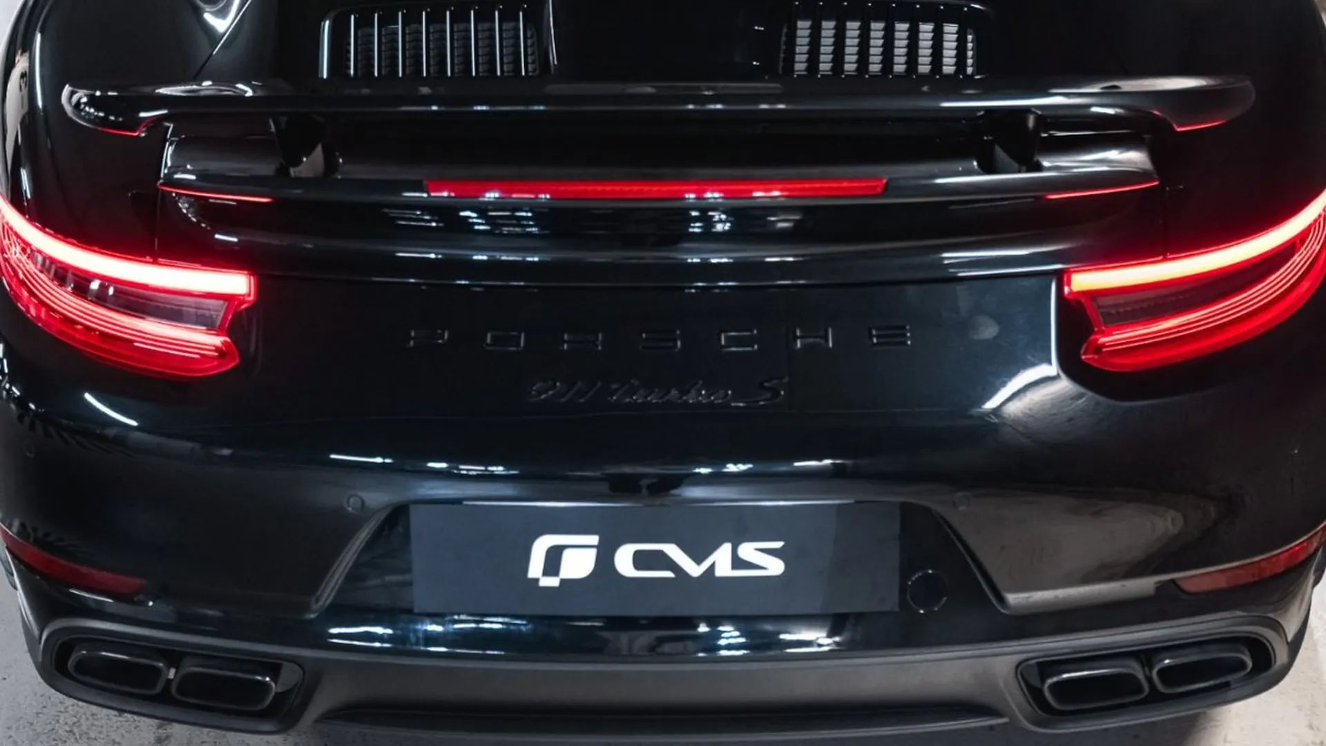 Porsche 911 — photo 18