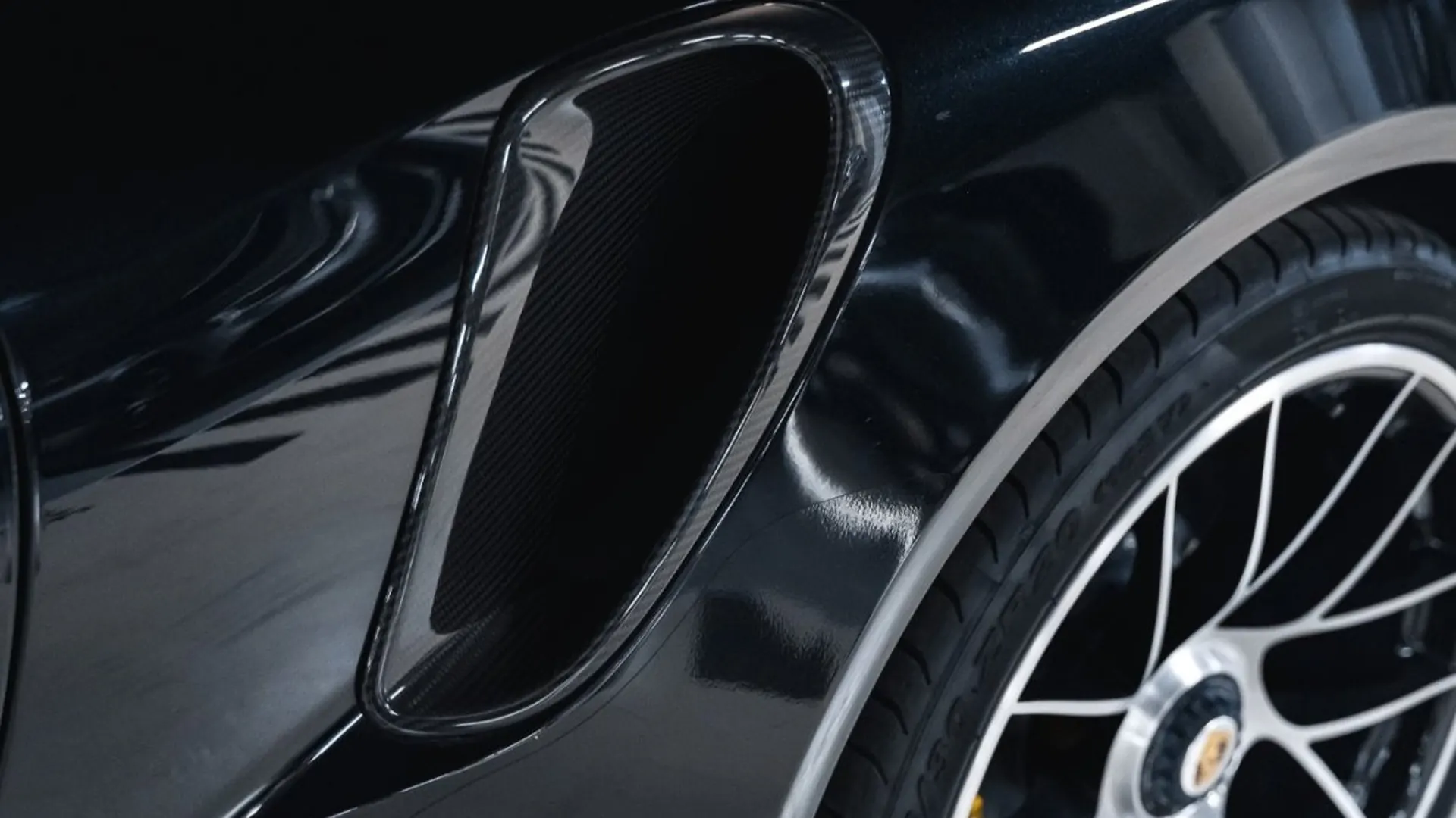 Porsche 911 — photo 10