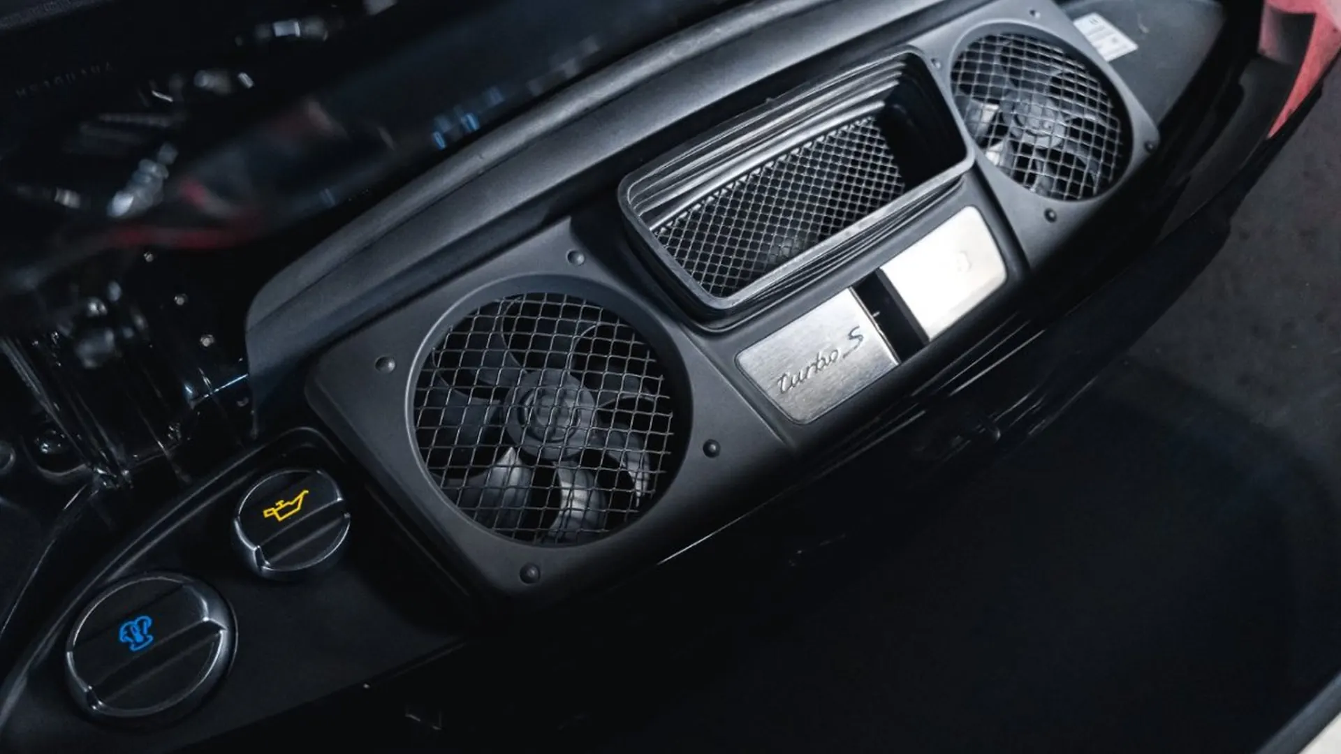 Porsche 911 — photo 14
