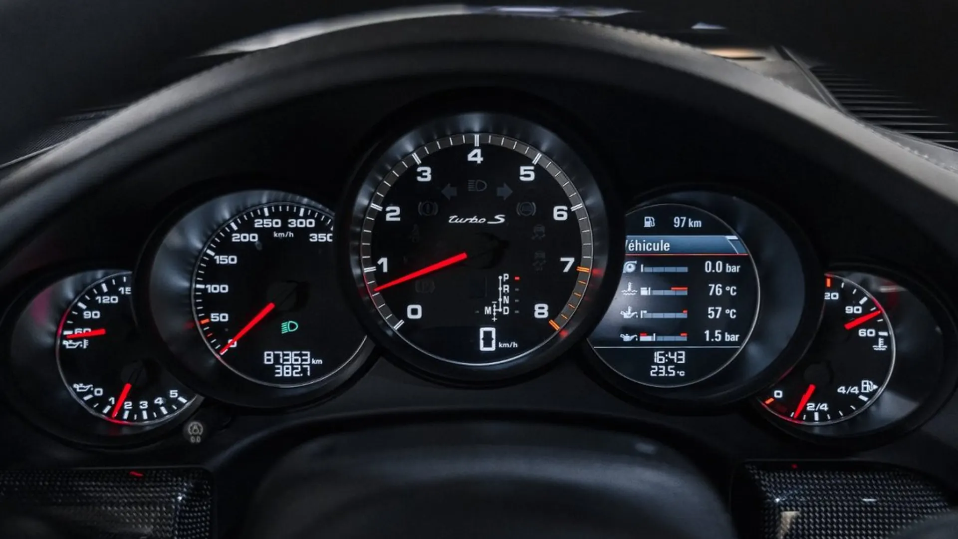 Porsche 911 — photo 29