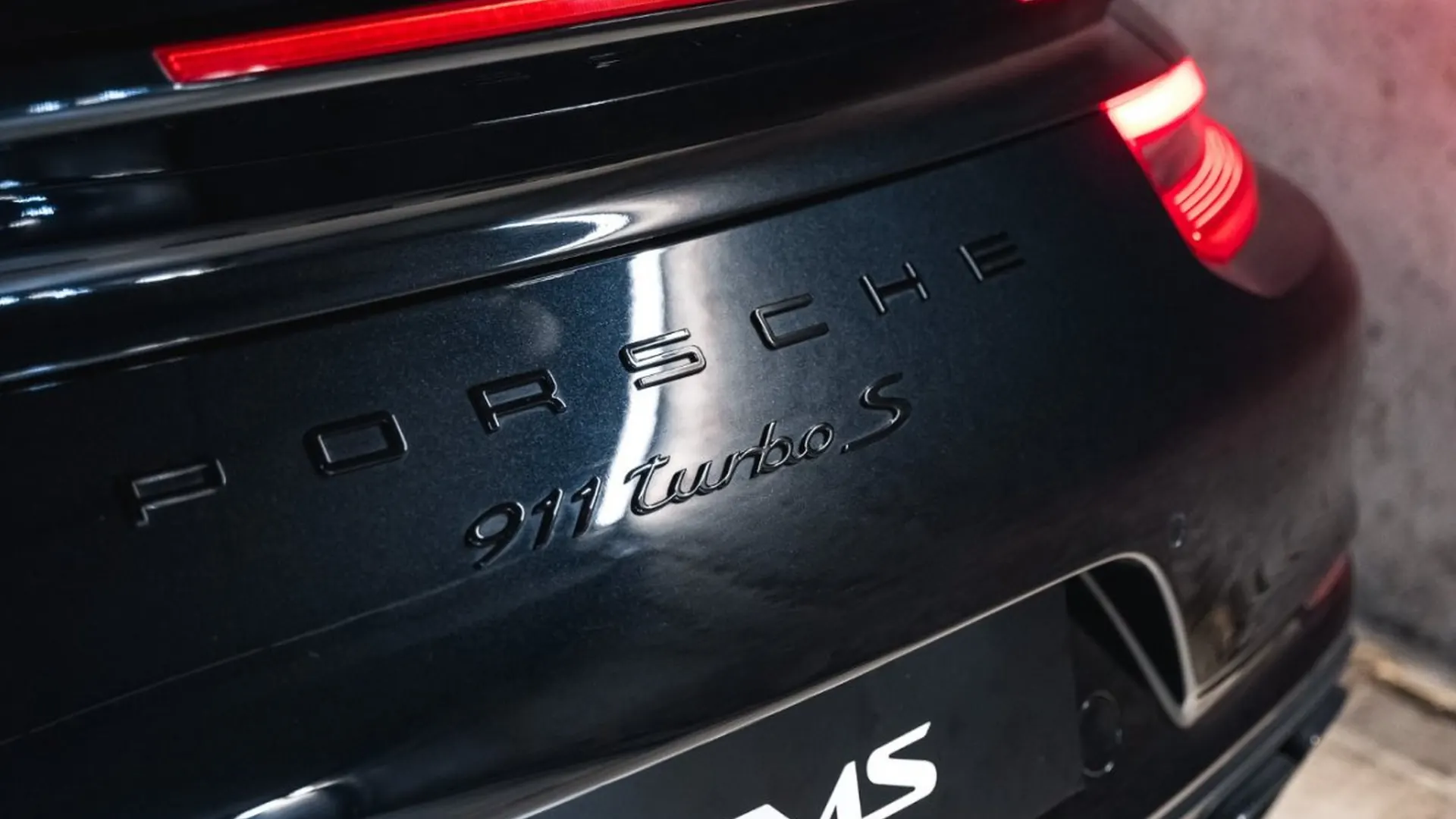 Porsche 911 — photo 15