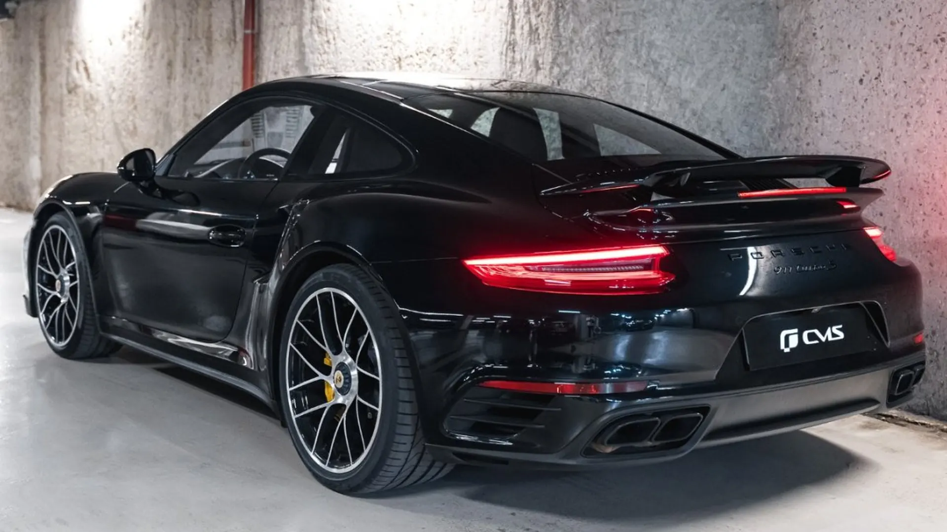Porsche 911 — photo 11