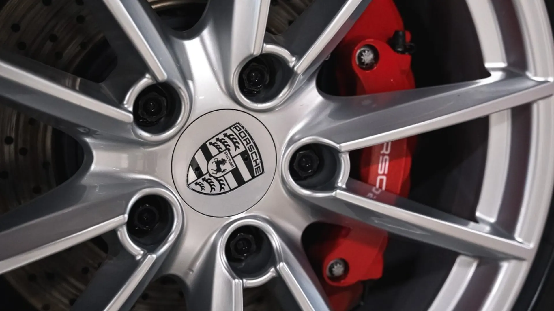 Porsche 911 — photo 11