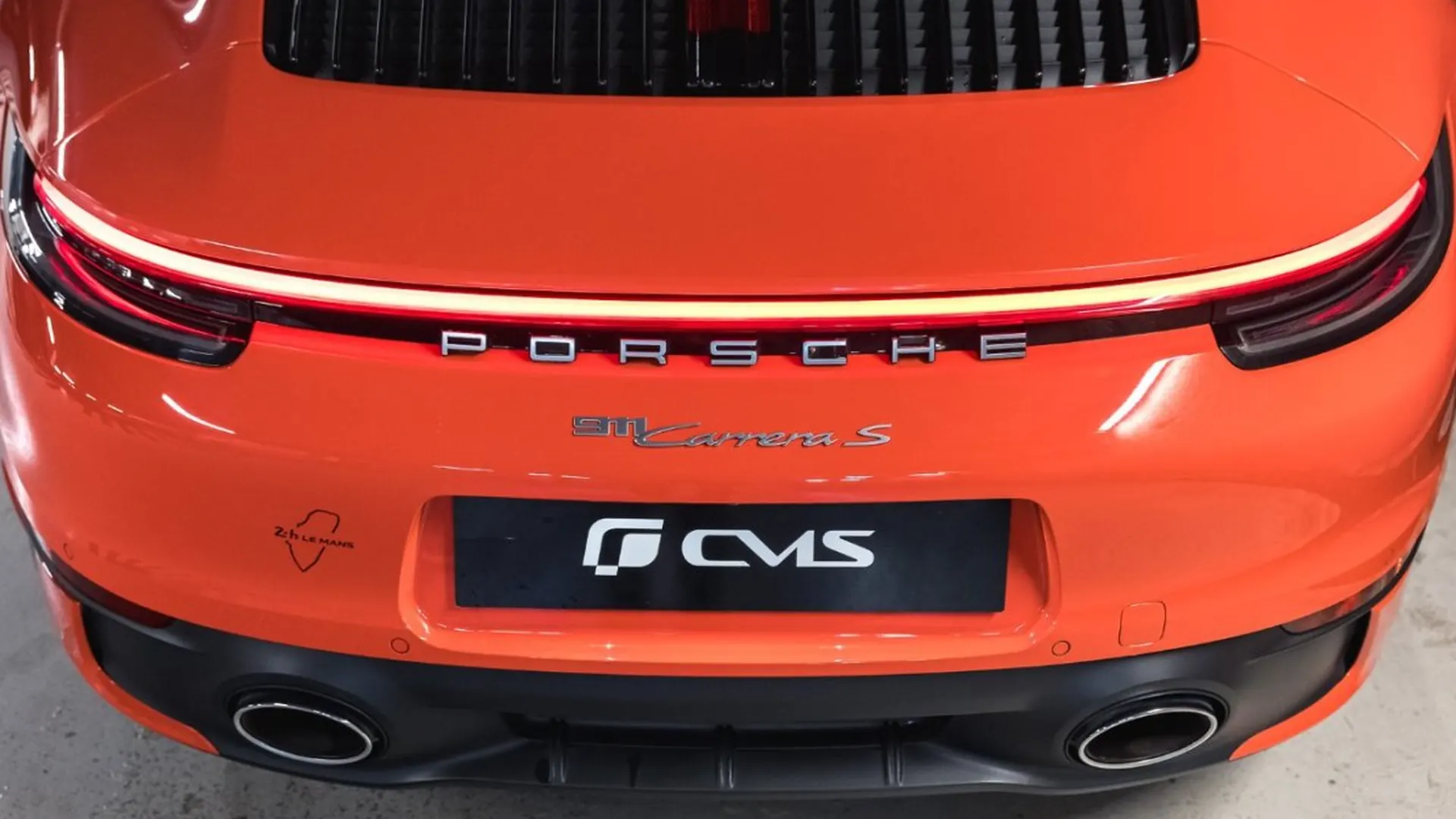 Porsche 911 — photo 22