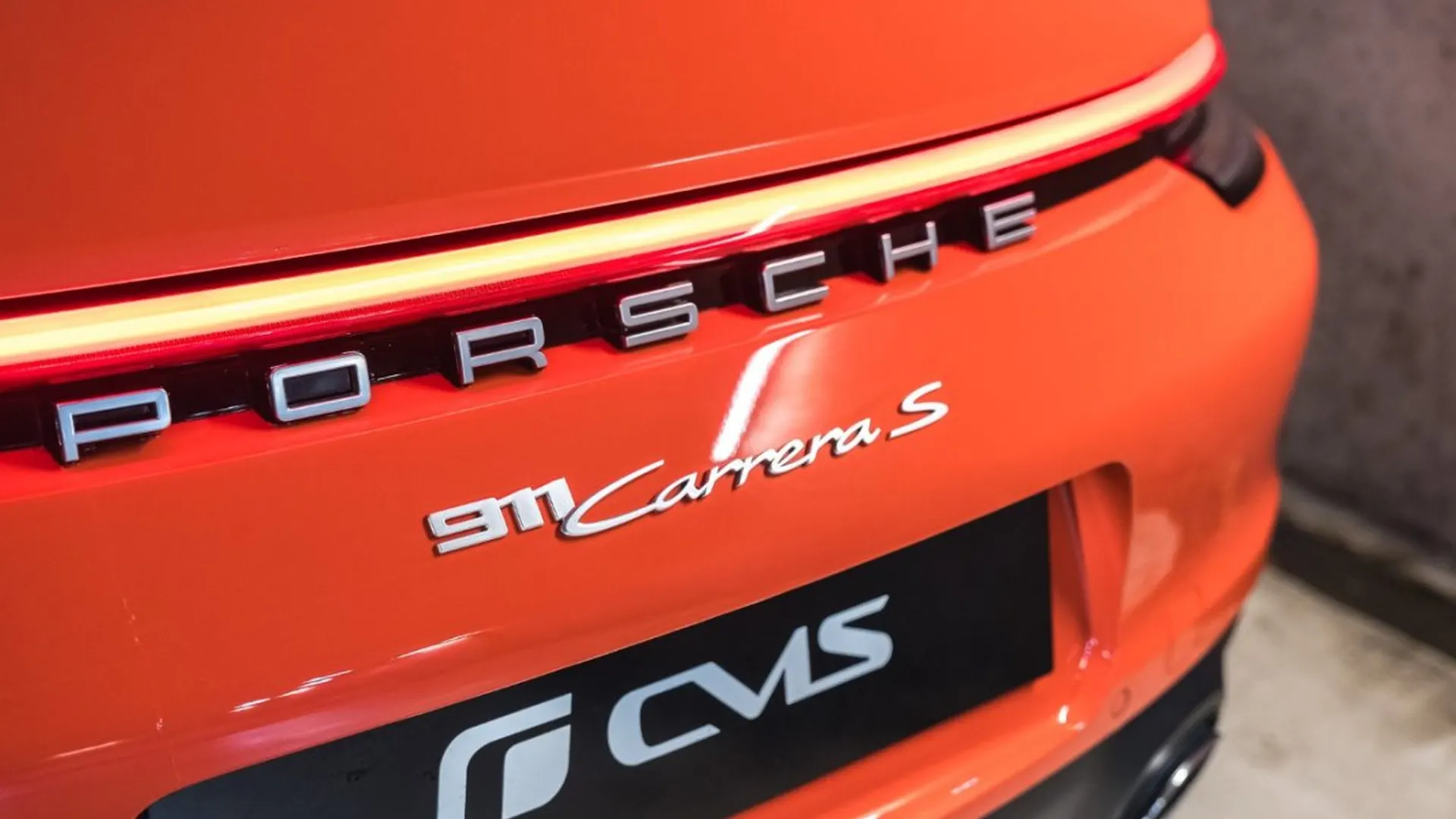 Porsche 911 — photo 19