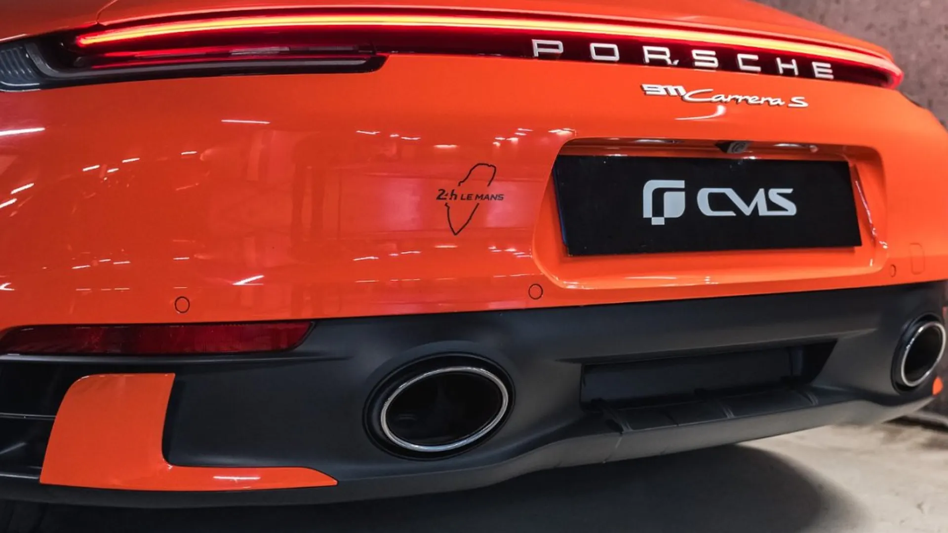 Porsche 911 — photo 20