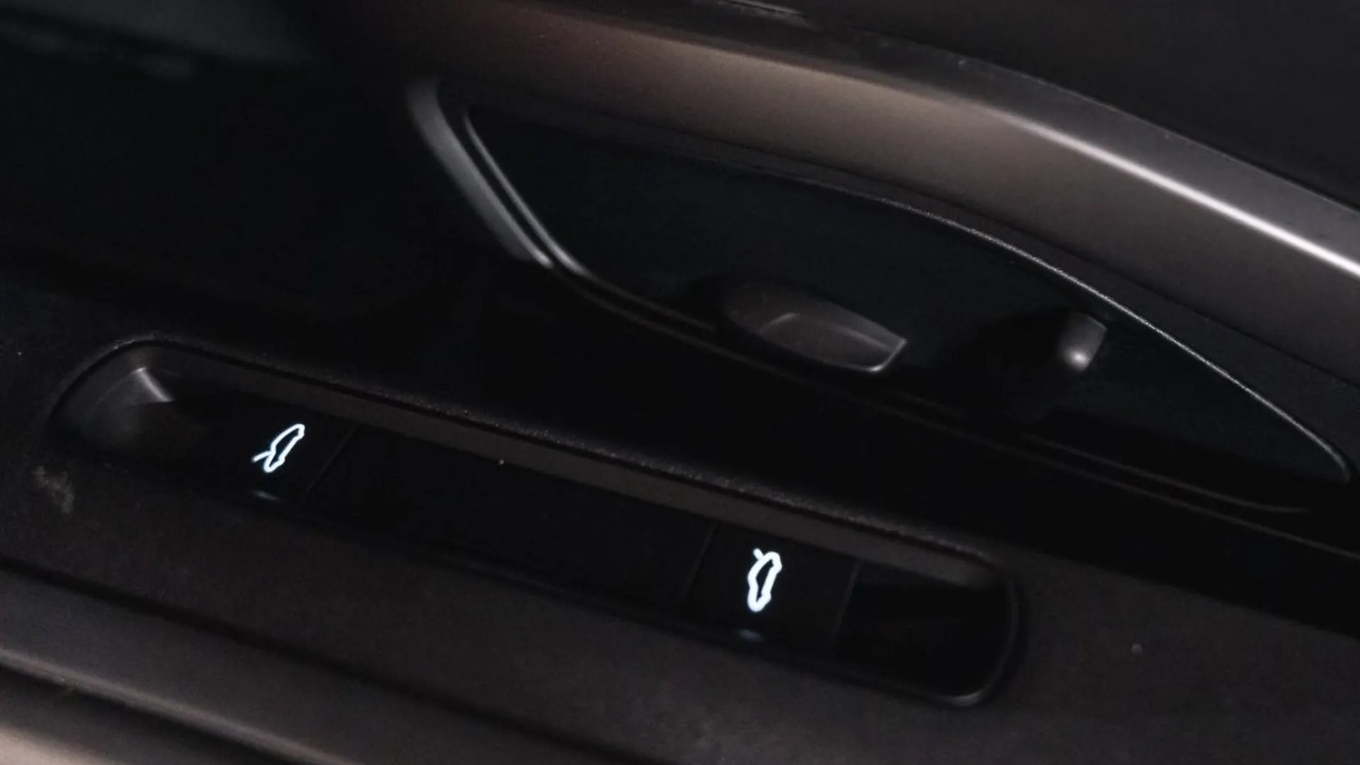 Porsche 911 — photo 25