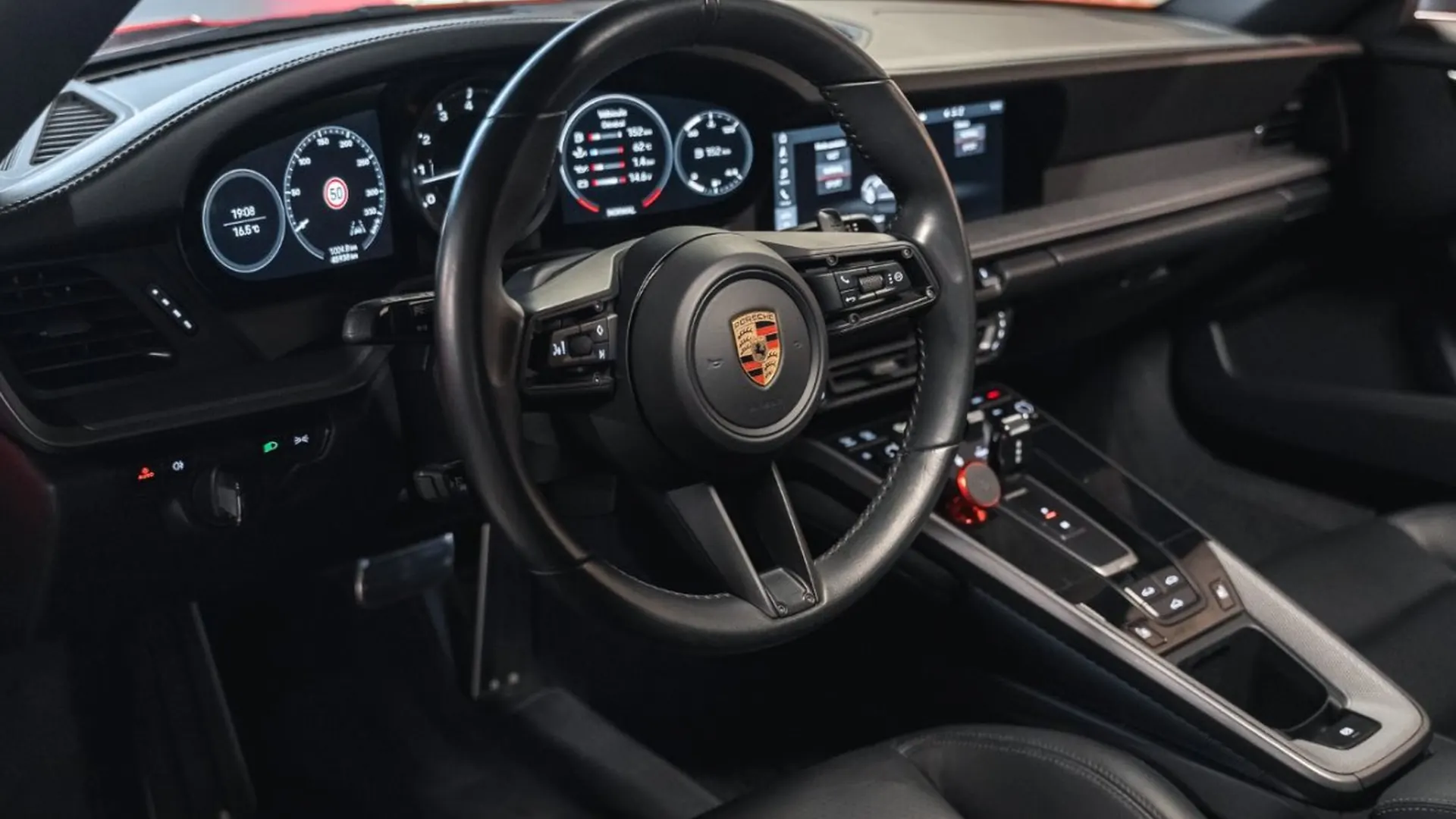Porsche 911 — photo 29