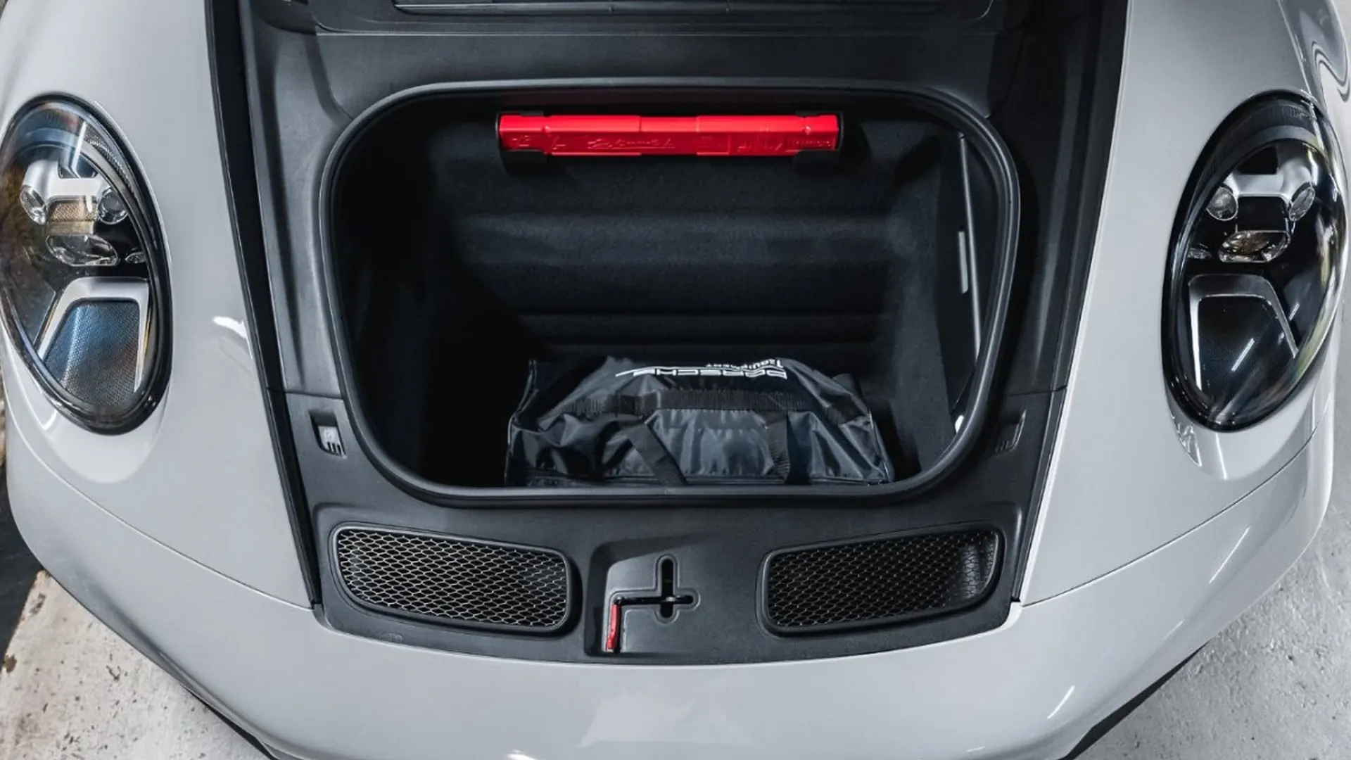 Porsche 911 — photo 47