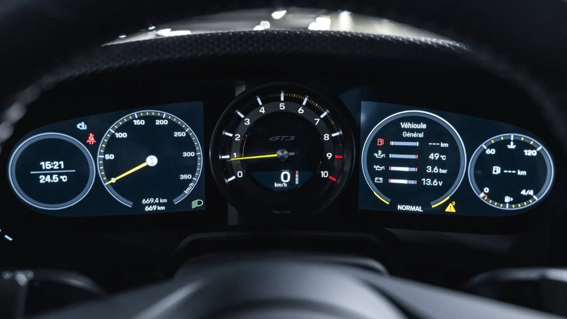 Porsche 911 — photo 31