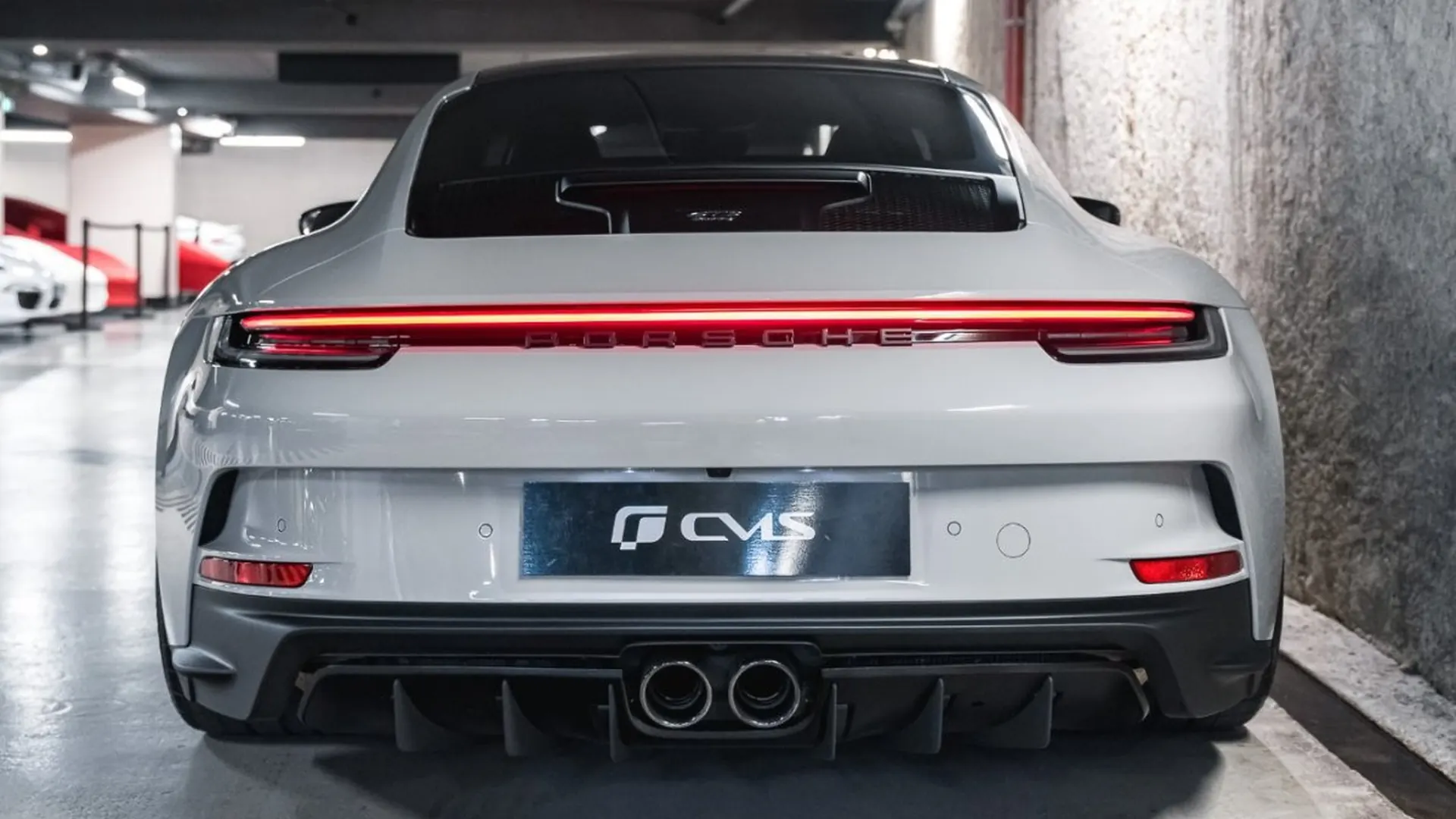 Porsche 911 — photo 21